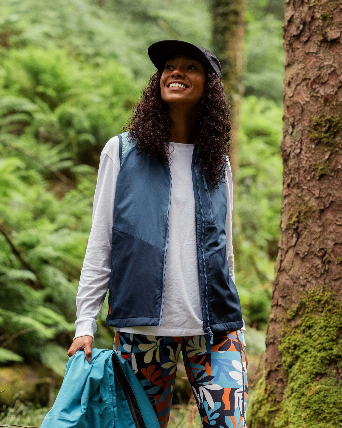 Shasta Lightweight Recycled Thermore® Insulated Vest - Rich Navy/Dark Denim/Arctic - Lifestyle