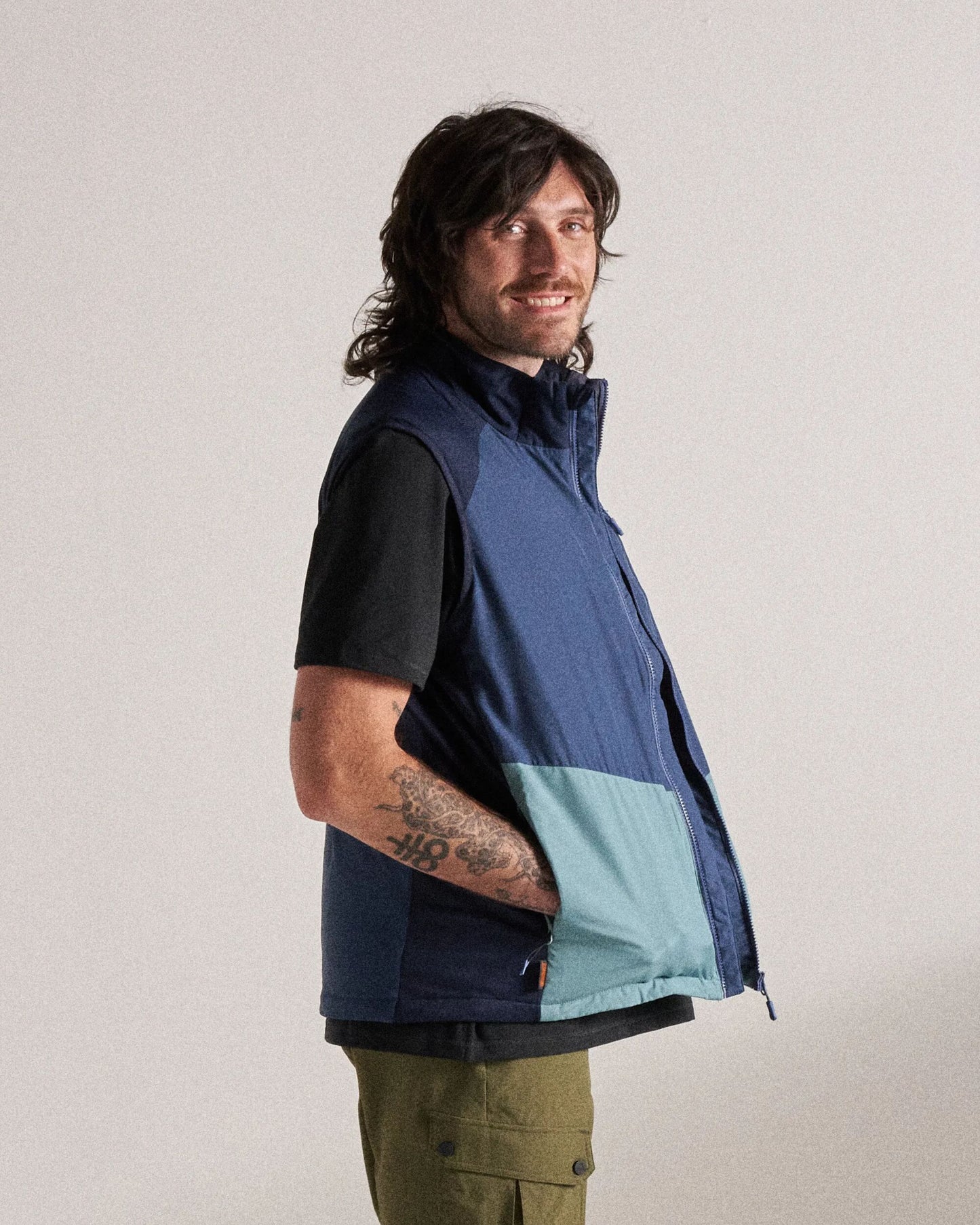 Daybreak Lightweight Recycled Thermore® Insulated Vest - Rich Navy/Dark Denim/Arctic - Studio Model