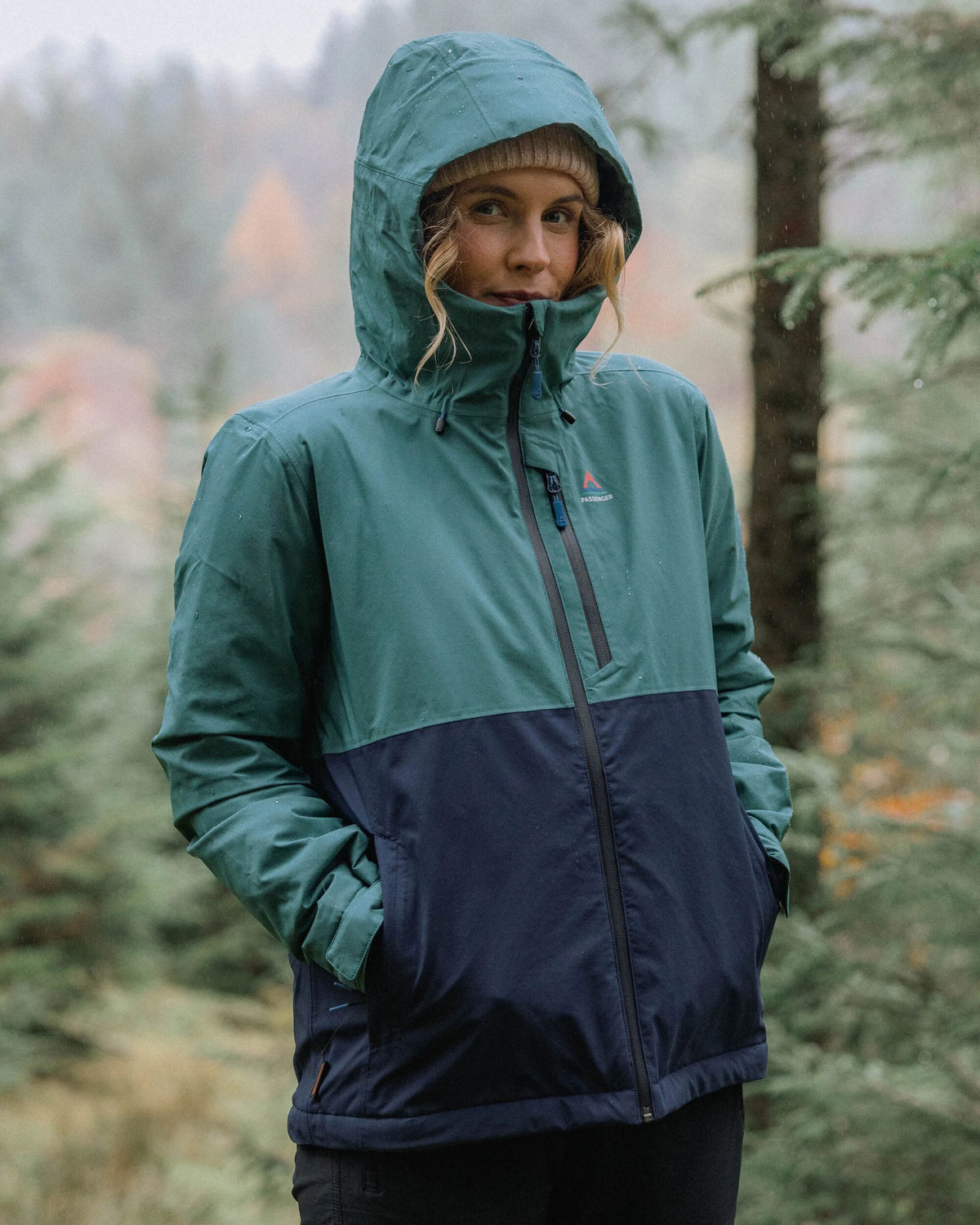 Elevate Insulated Waterproof Jacket - Deep Ocean/Rich Navy - Lifestyle
