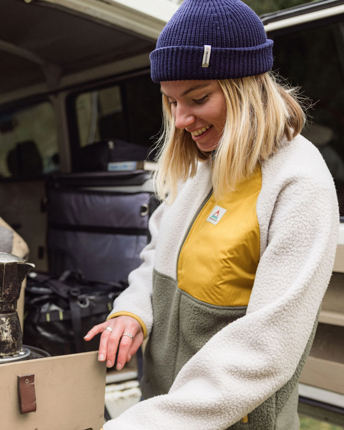 Home Sherpa Fleece - Vintage White/Dusty Olive - Lifestyle