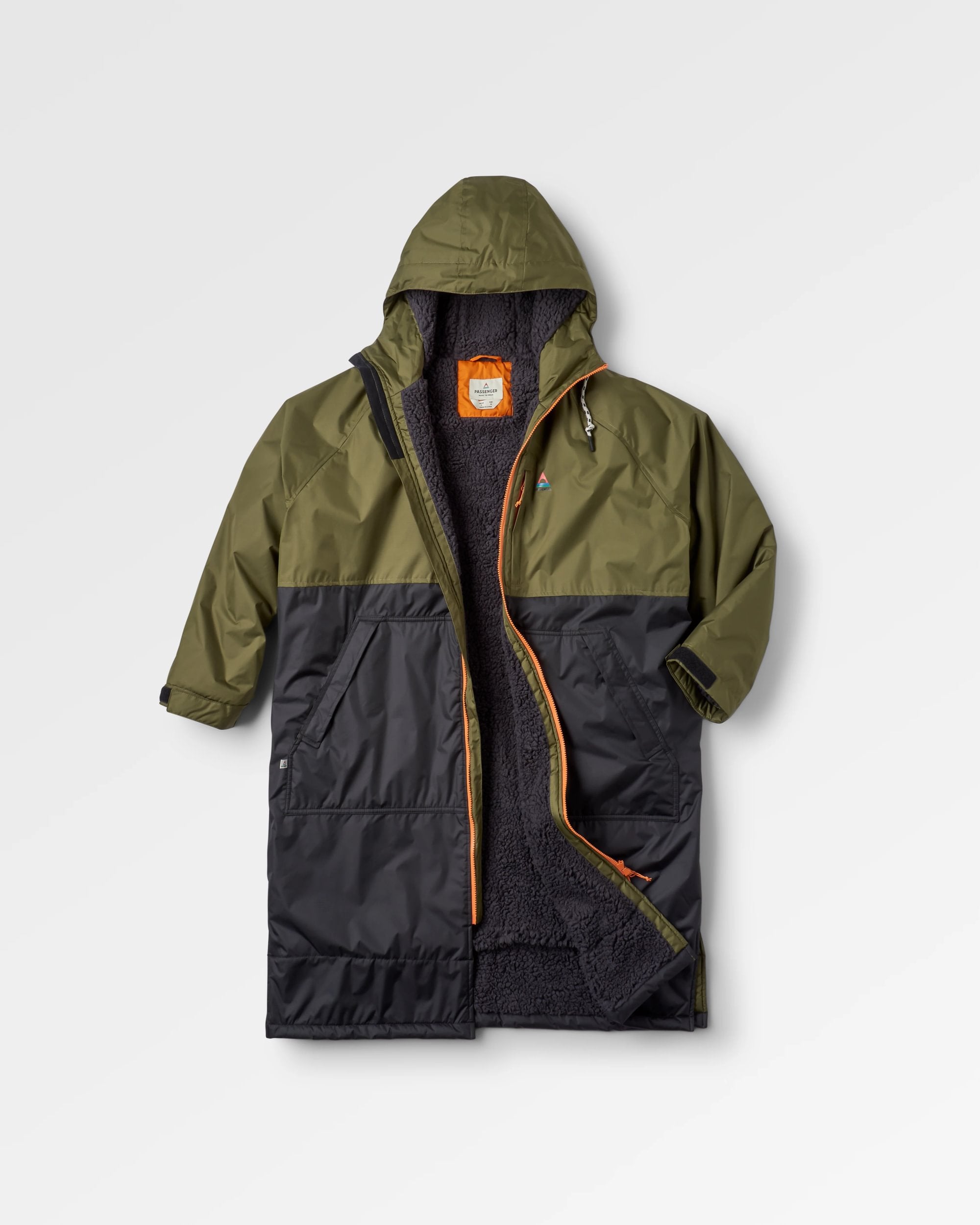 Waves Recycled Sherpa Lined Changing Robe - Black/Khaki - Flatlay