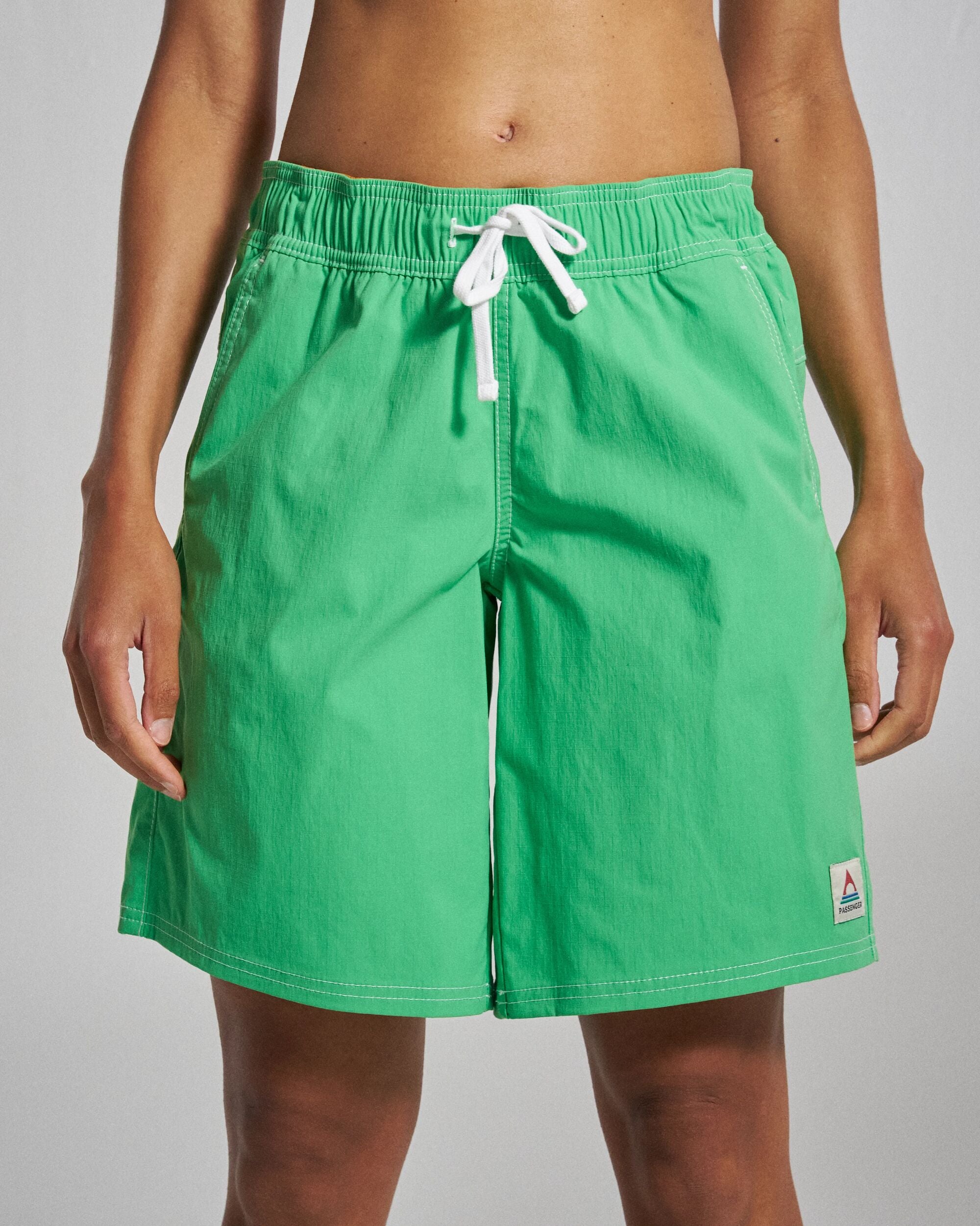 Searcher Longer Line 10" Boardshort - True Green - Studio Model