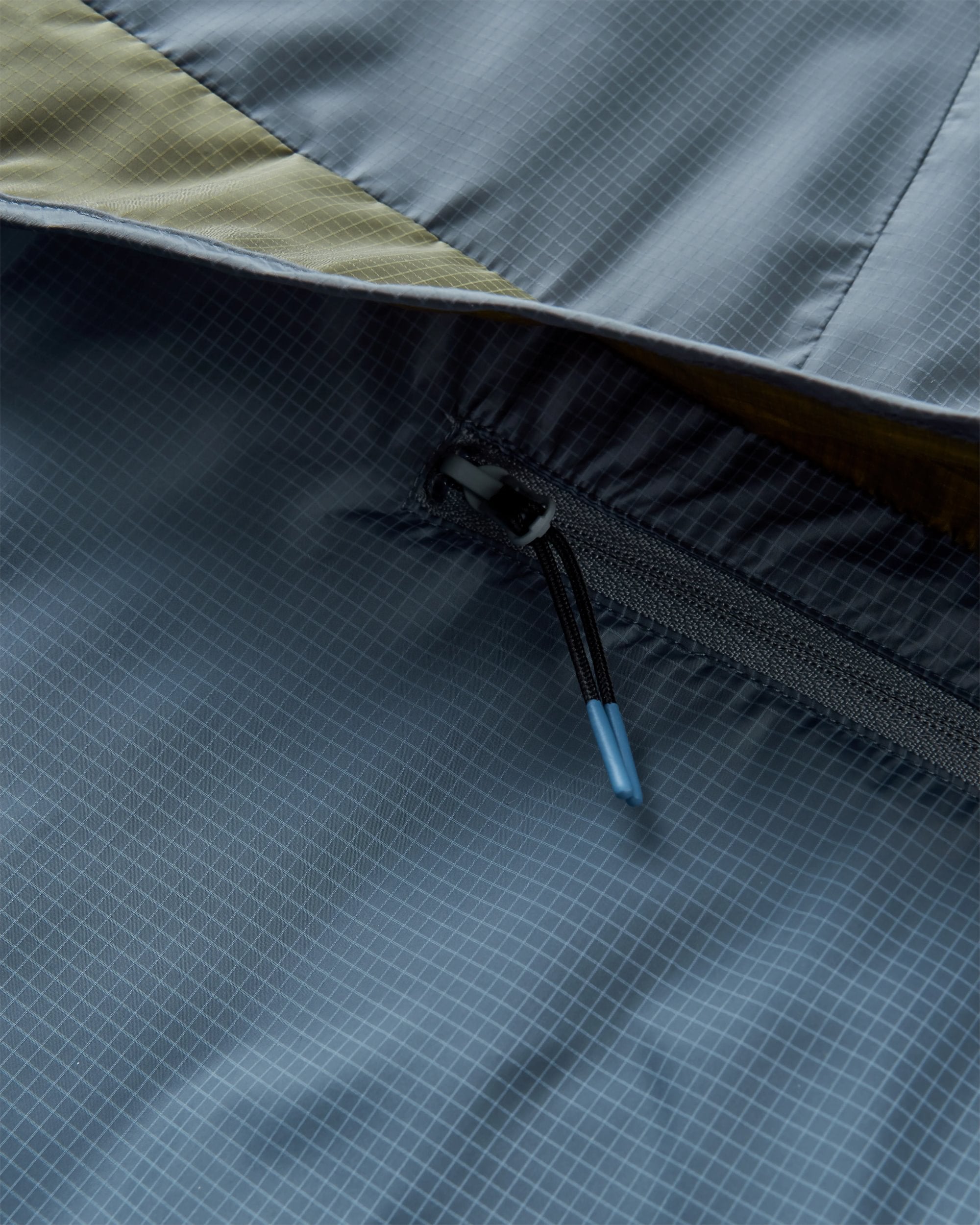 Gusto Recycled Windshell Anorak - Charcoal/Storm Grey - Flatlay