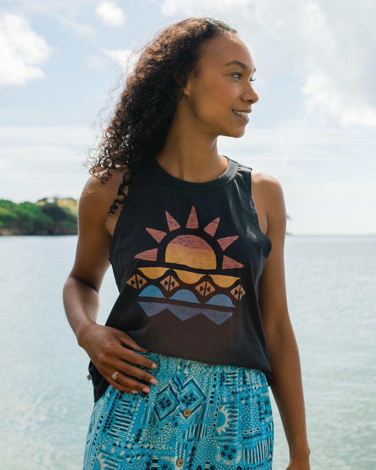 Sunray Vest - Black - Lifestyle