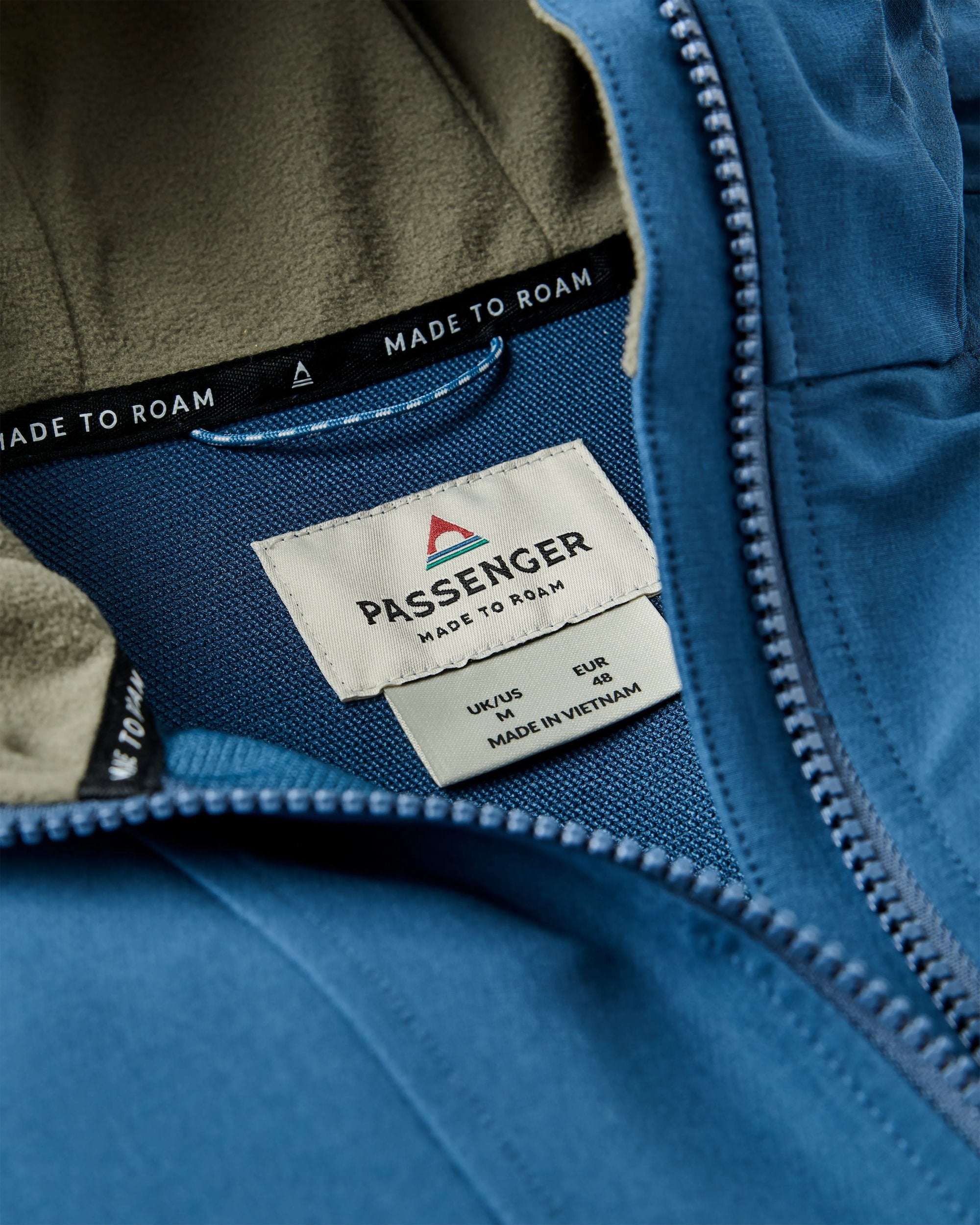 Roamer Recycled Softshell Jacket - Dark Denim/ Dusty Olive - Flatlay