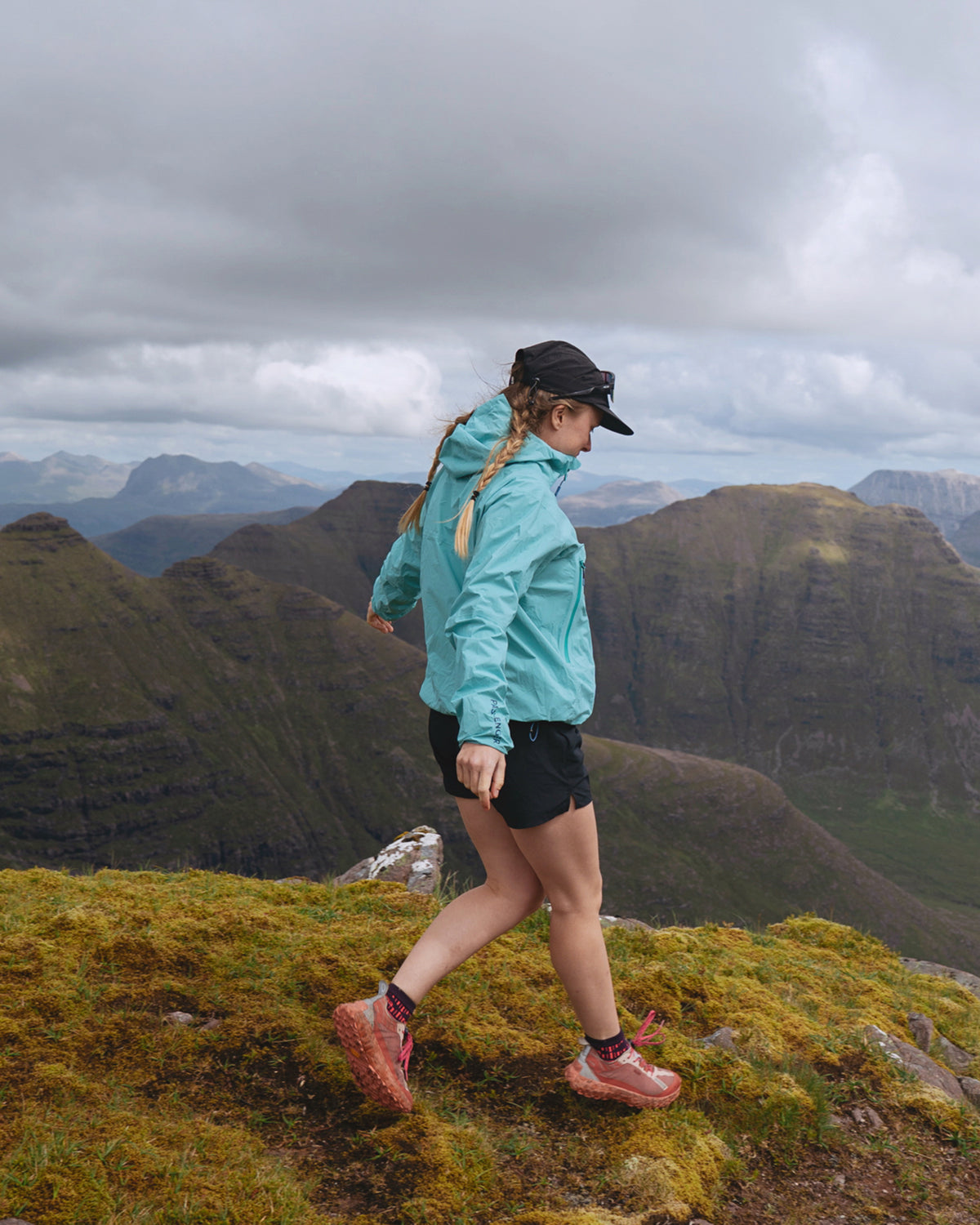 Trailscape Light Women's Waterproof Jacket - Aqua - IGC