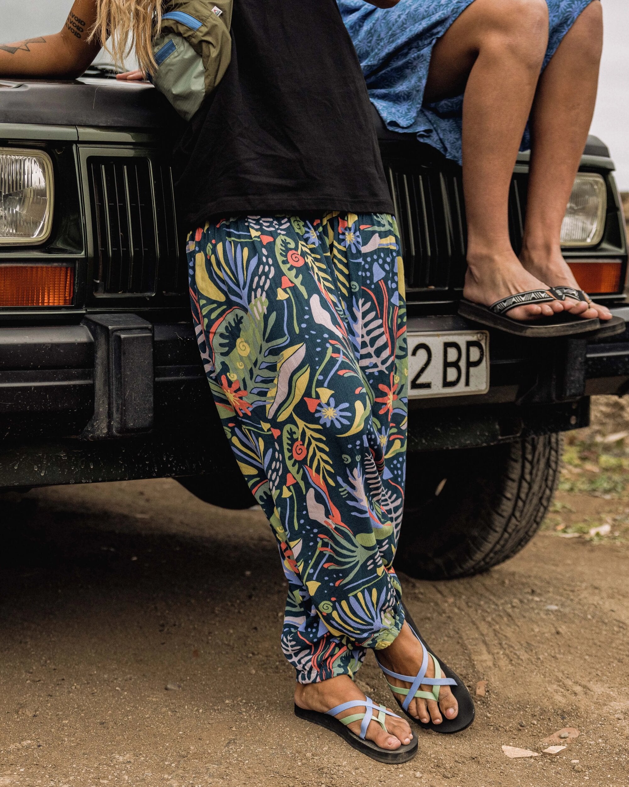 Daylily Loose Trouser - Abstract Seaweed Tidal Blue - Lifestyle