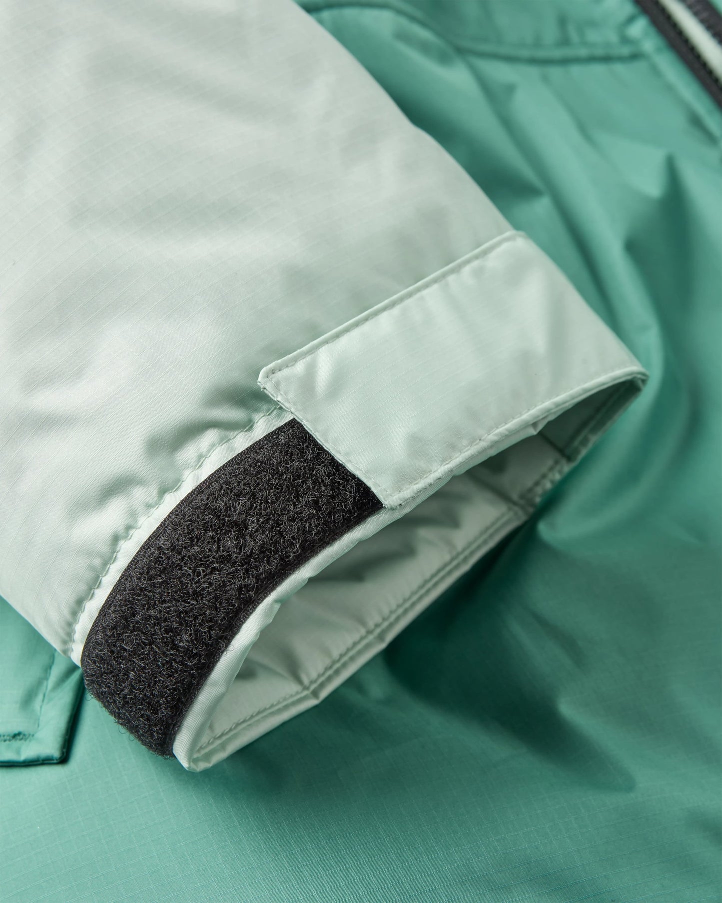 Waves Recycled Sherpa Lined Changing Robe - Spearmint/Deep Ocean