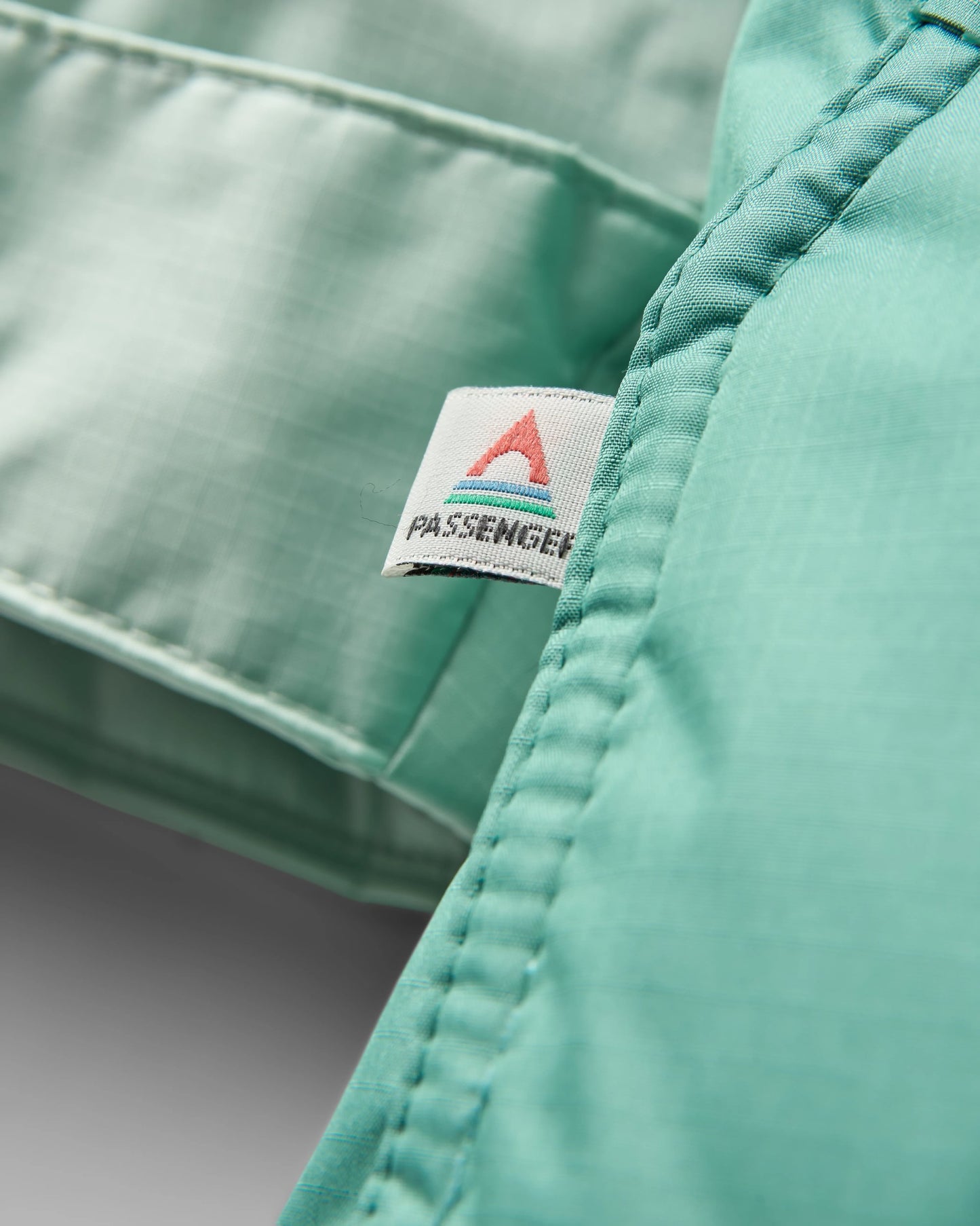 Waves Recycled Sherpa Lined Changing Robe - Spearmint/Deep Ocean