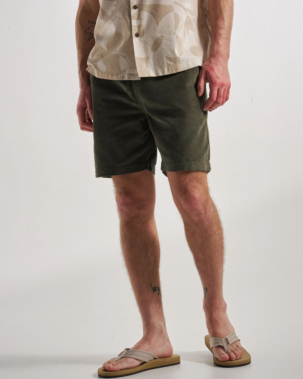Drifter Cord Short - Dusty Olive - Studio Model
