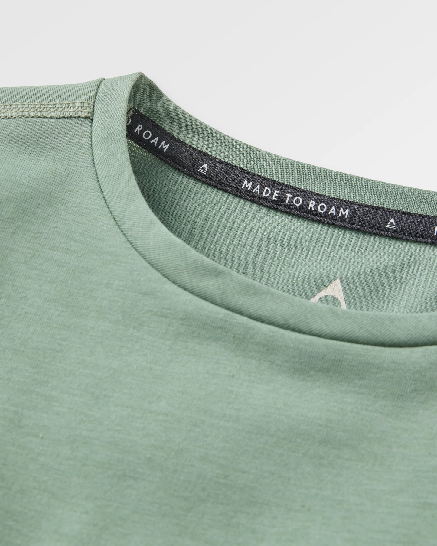 Roamscreen UPF50 Women's LS T-Shirt - Pistachio - Flatlay