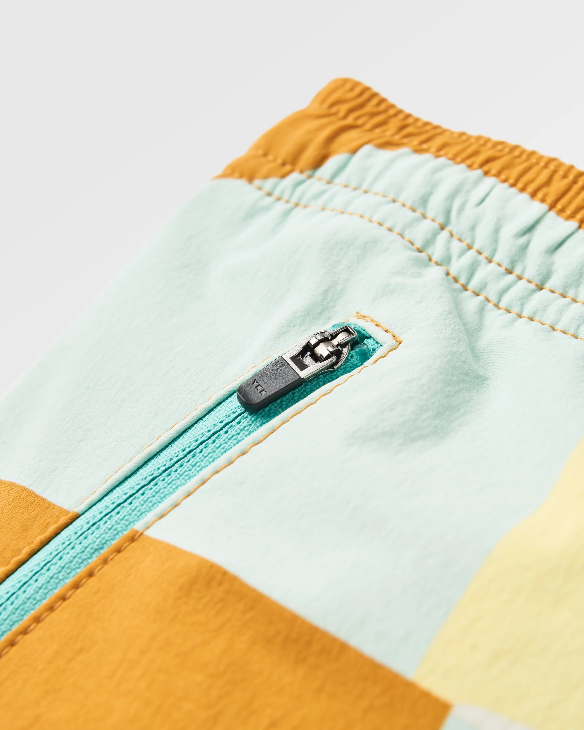 Flaris NetPlus® All Purpose Short - Vista Patchwork Yellow - Flatlay