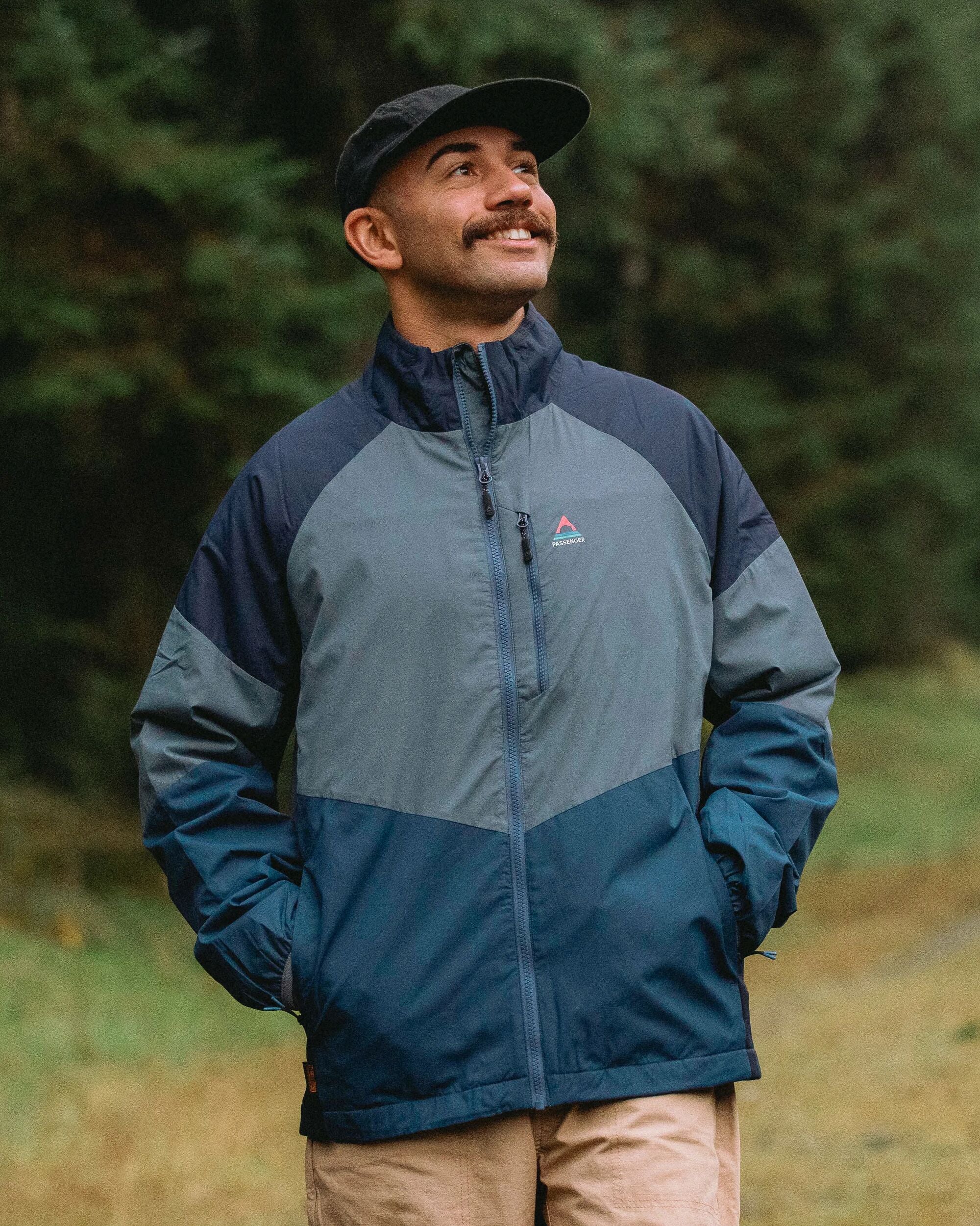 Daybreak Lightweight Thermore® Hoodless Jacket Rich Navy/Storm