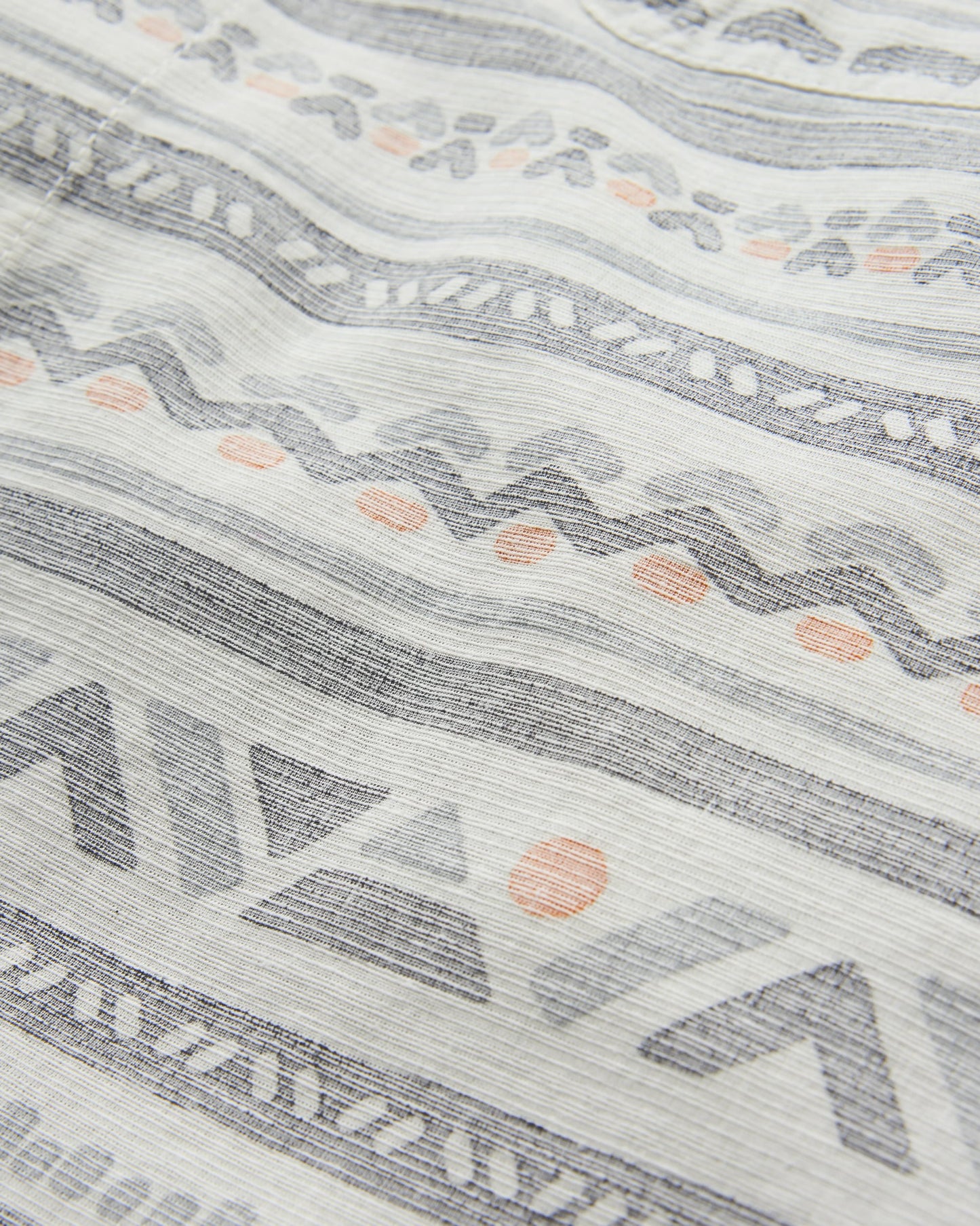Chill Textured Organic Cotton Short Sleeve Shirt - Geo Track Storm Grey - Flatlay