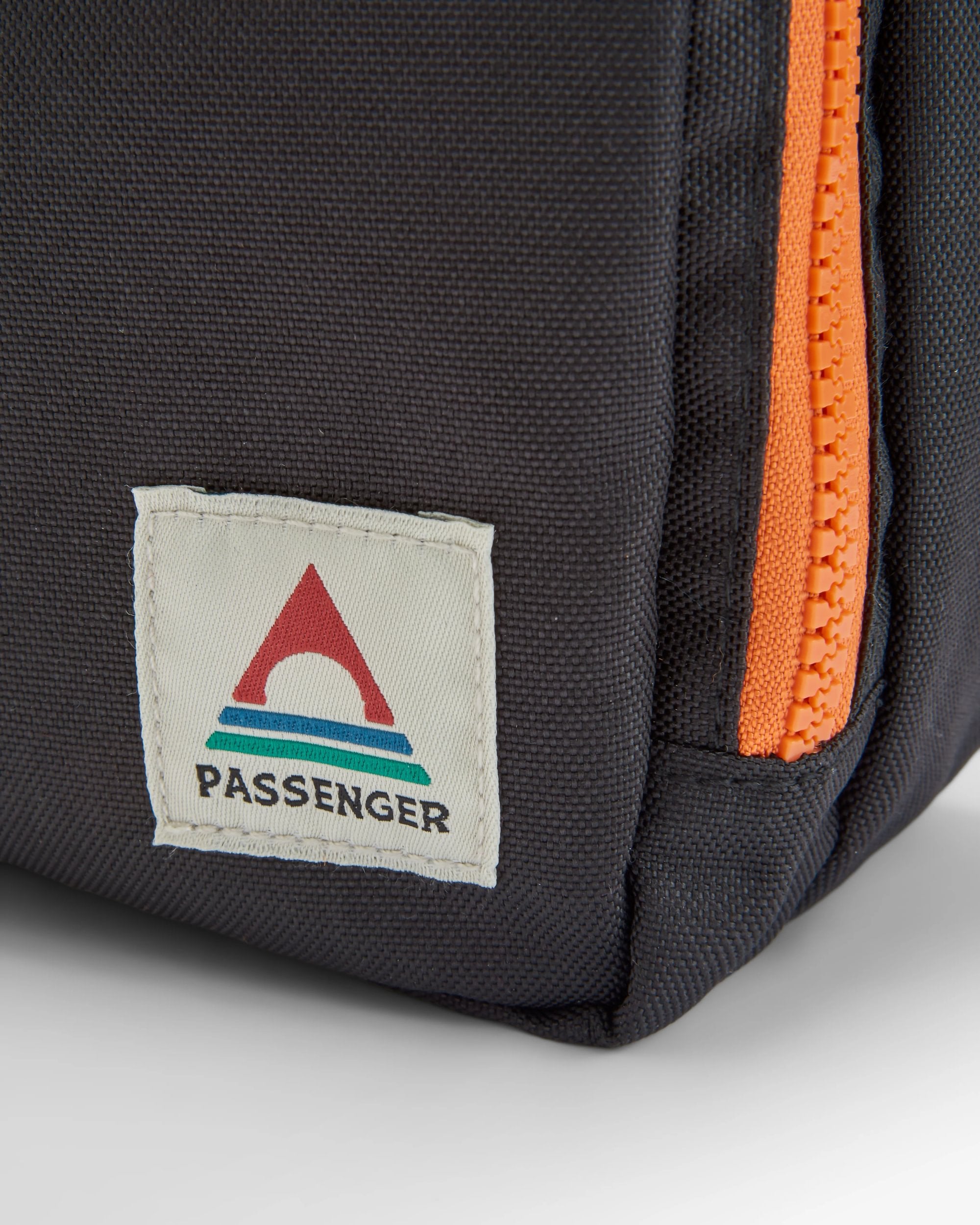 Travel Recycled Wash Kit - Black - Flatlay