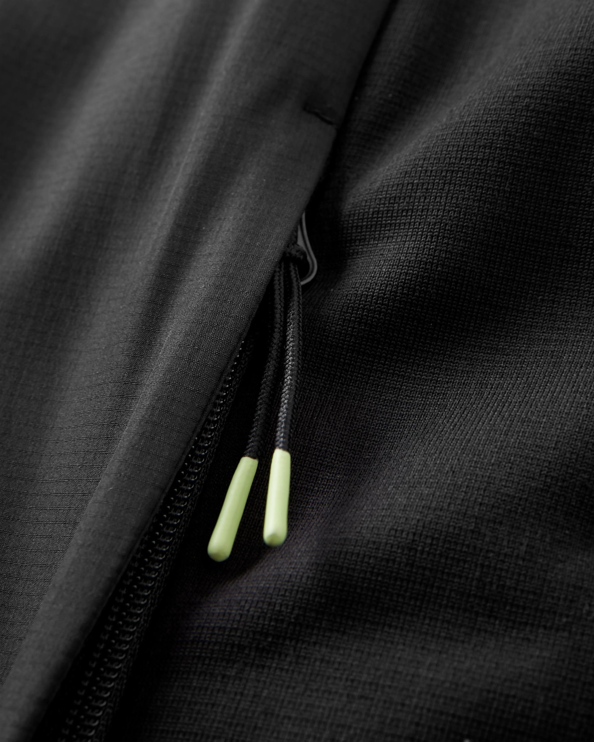 Daybreak Lightweight Recycled Thermore® Insulated Jacket - Black - Flatlay