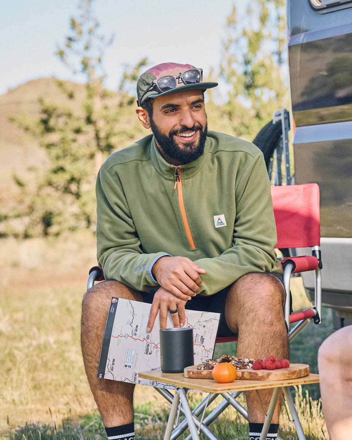 Switchback Recycled Micro Polartec® Fleece - Khaki - Lifestyle
