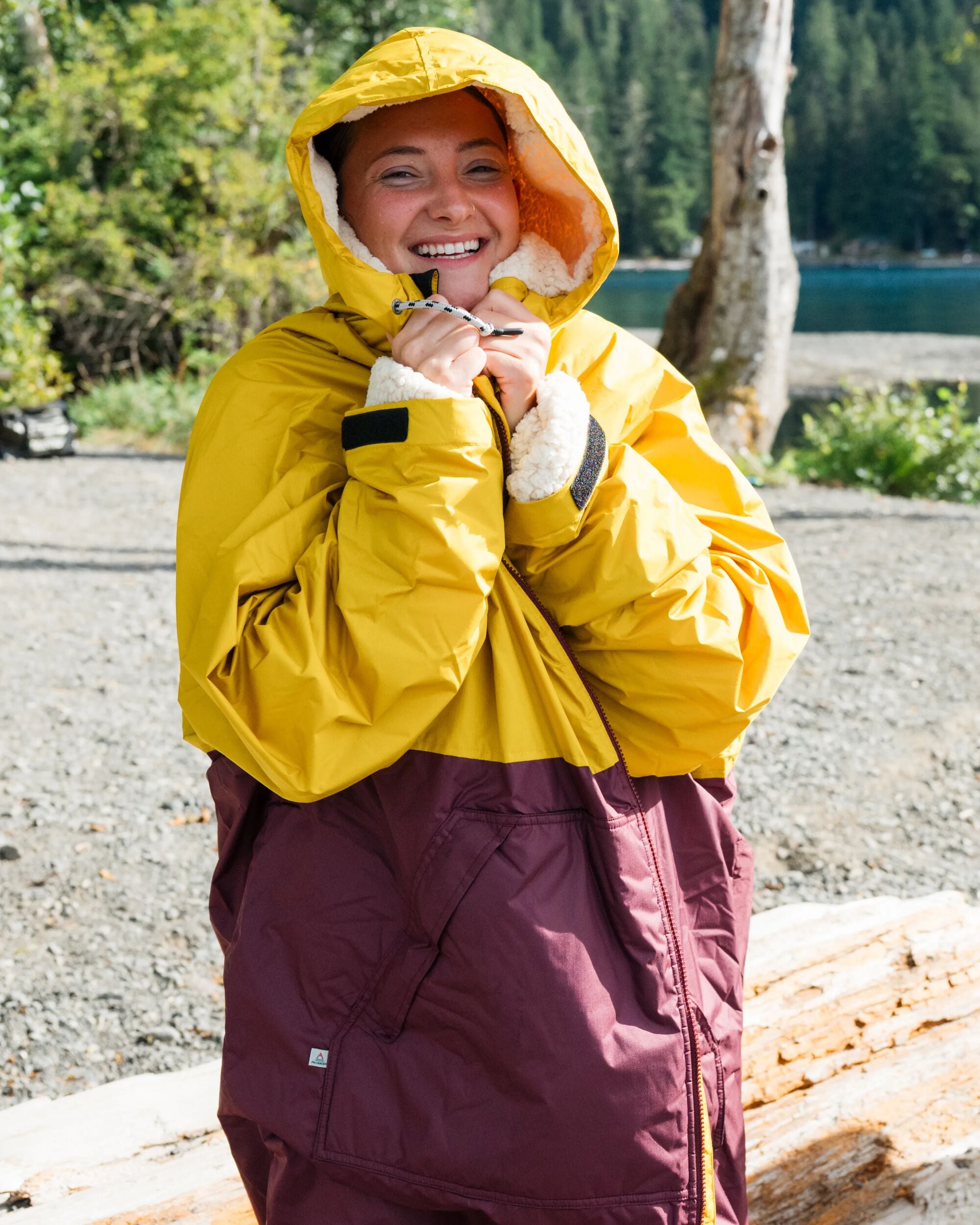 Waves Recycled Sherpa Lined Changing Robe - Fig/Heritage Yellow - Lifestyle - Female