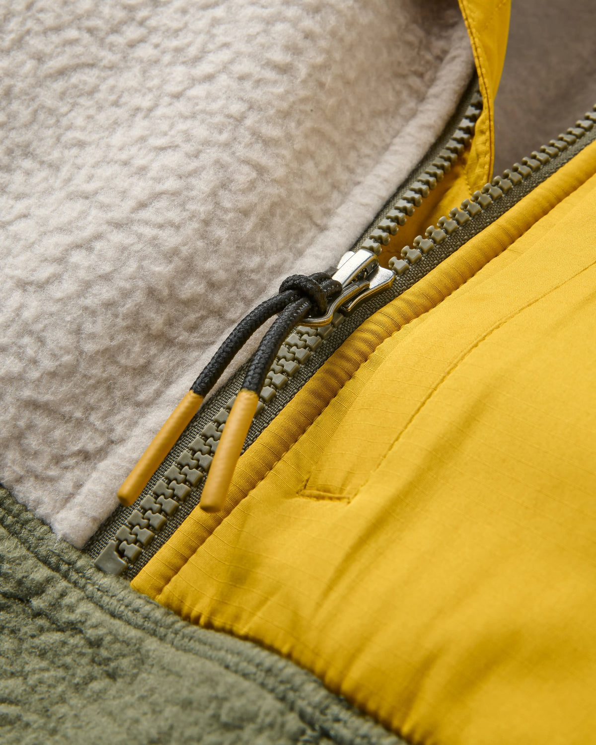 Home Sherpa Fleece - Vintage White/Dusty Olive - Flatlay