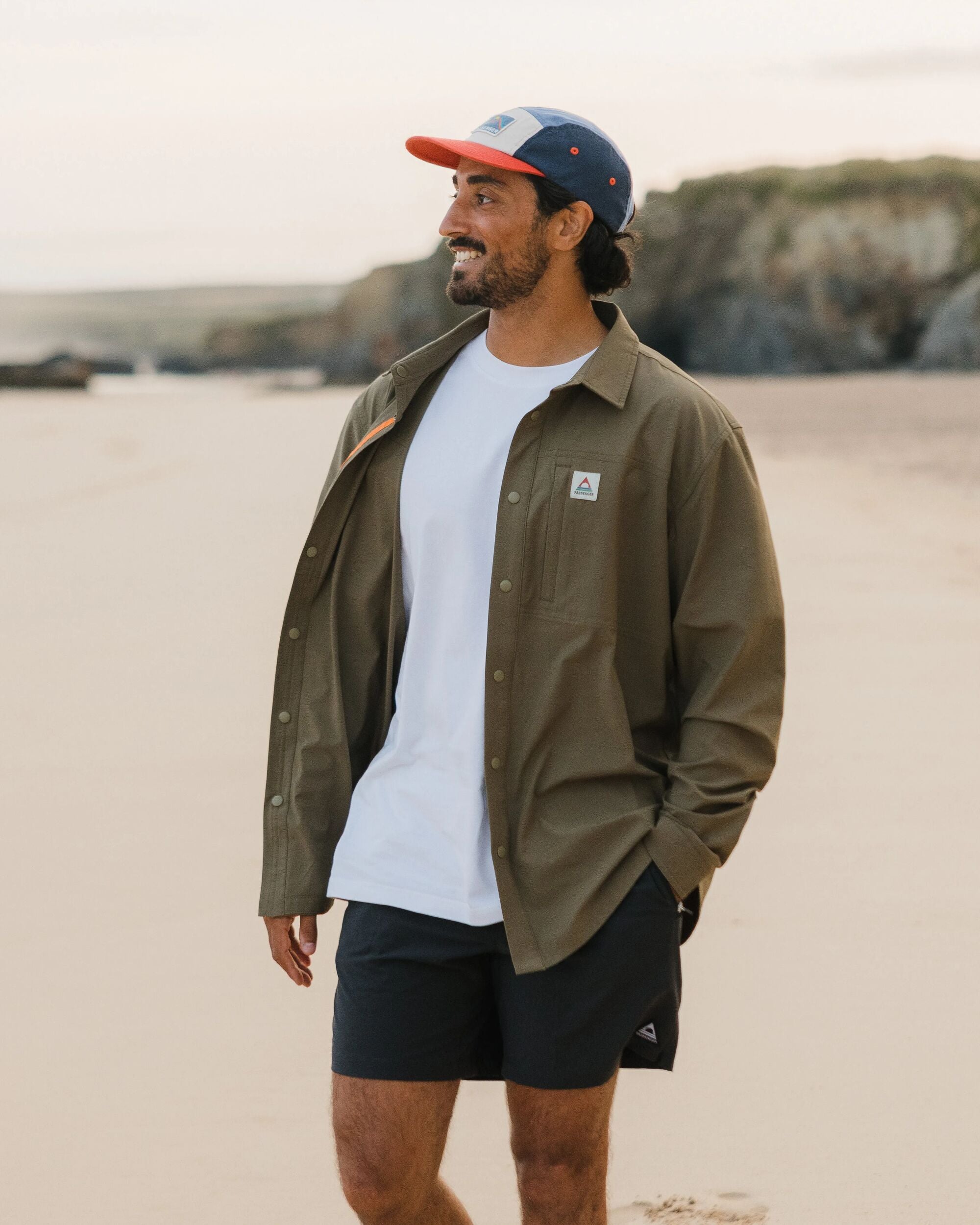 Traveller Stretch Shirt - Khaki - Lifestyle