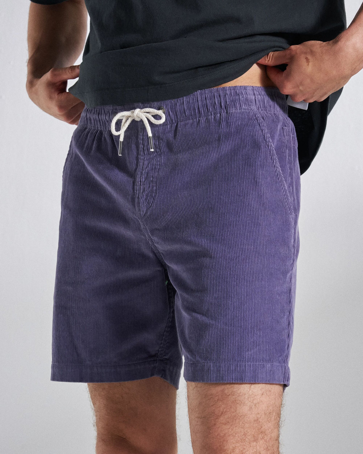 Drifter Cord Short - Heather - Studio Model