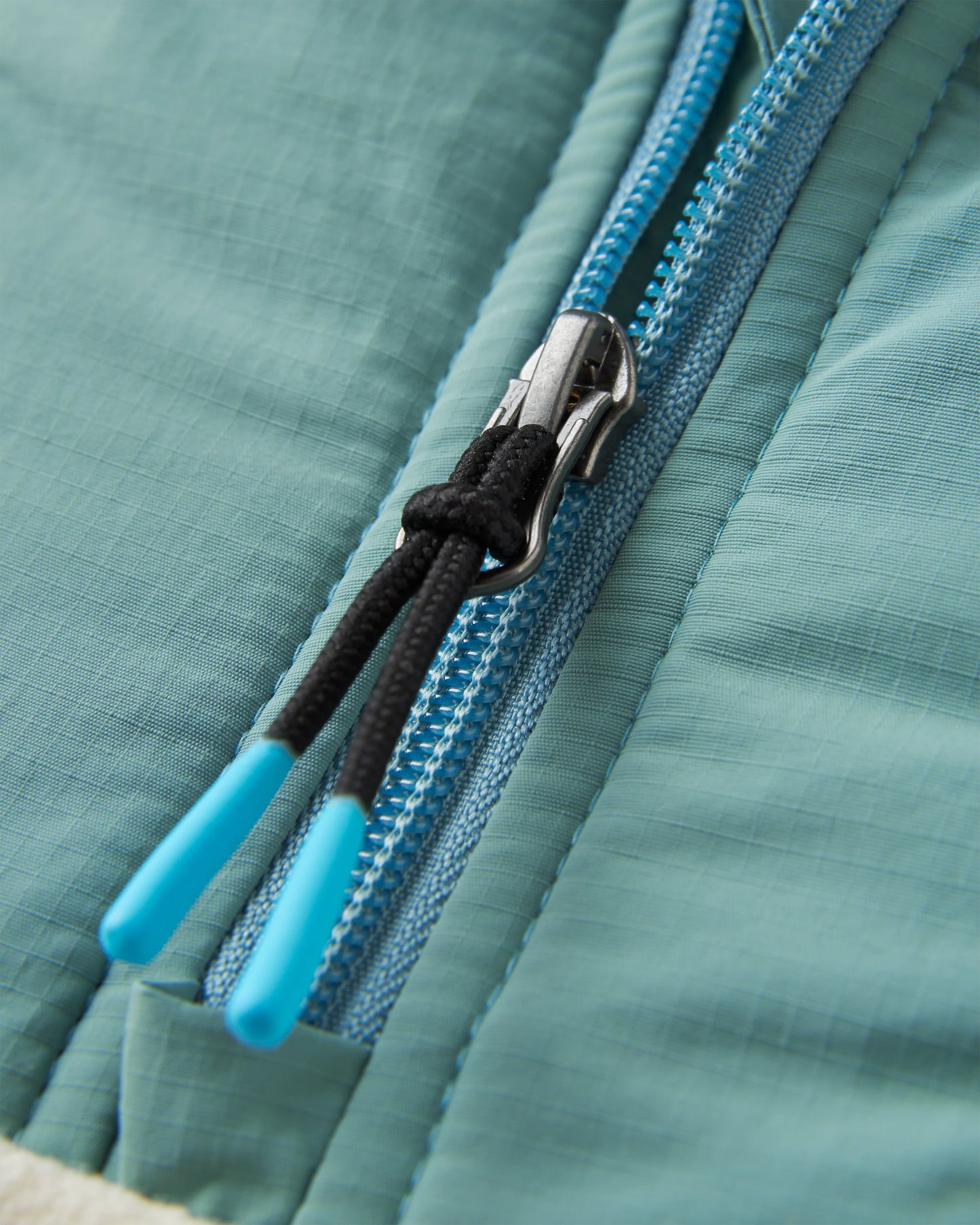 Alexander 2.0 Recycled Hooded Polar Fleece - Birch - Flatlay