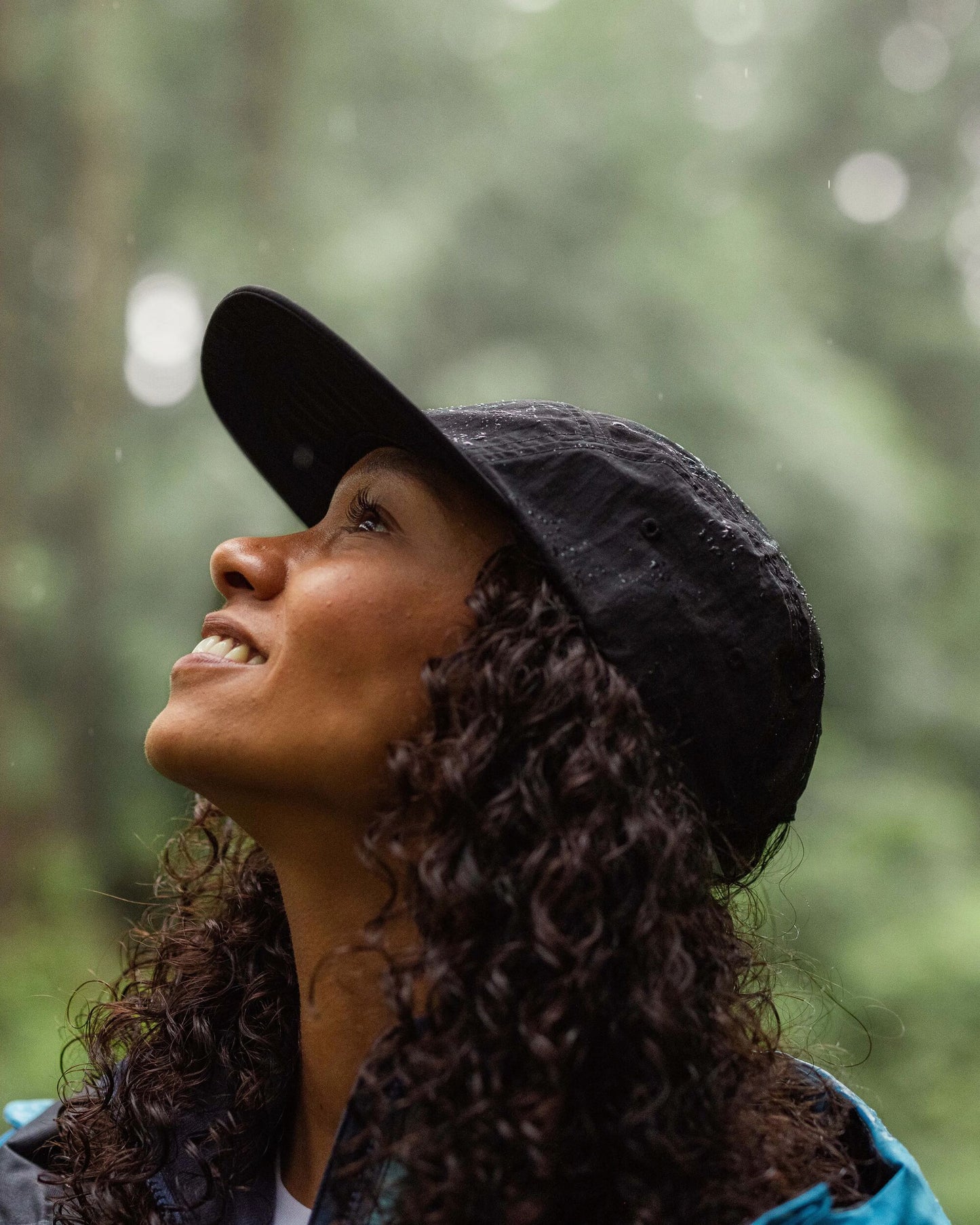 Womens_Emerge 5 Panel Trail Cap - Black - Lifestyle