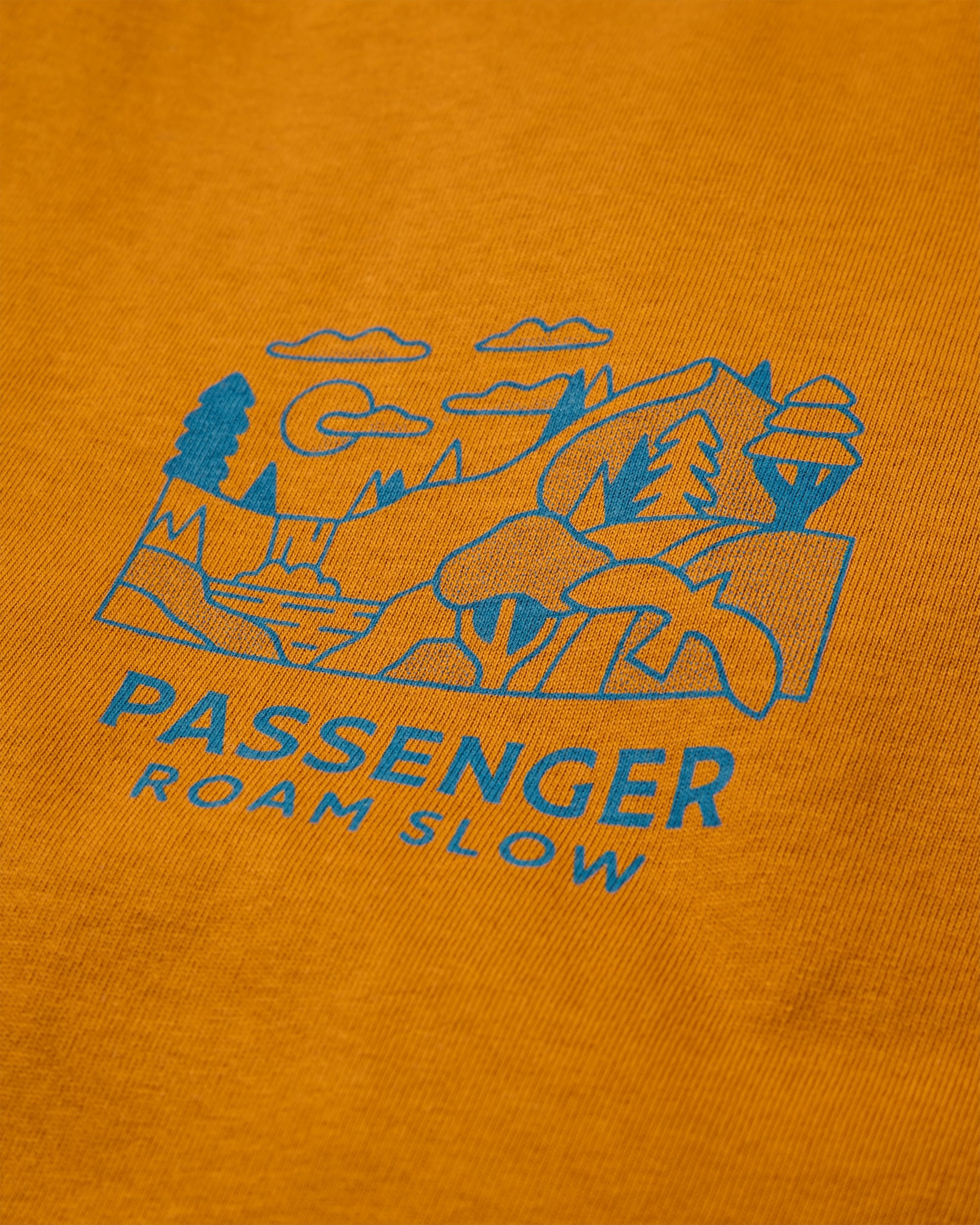 Roam Slow Men's Recycled Cotton T-Shirt - Retro Orange - Flatlay