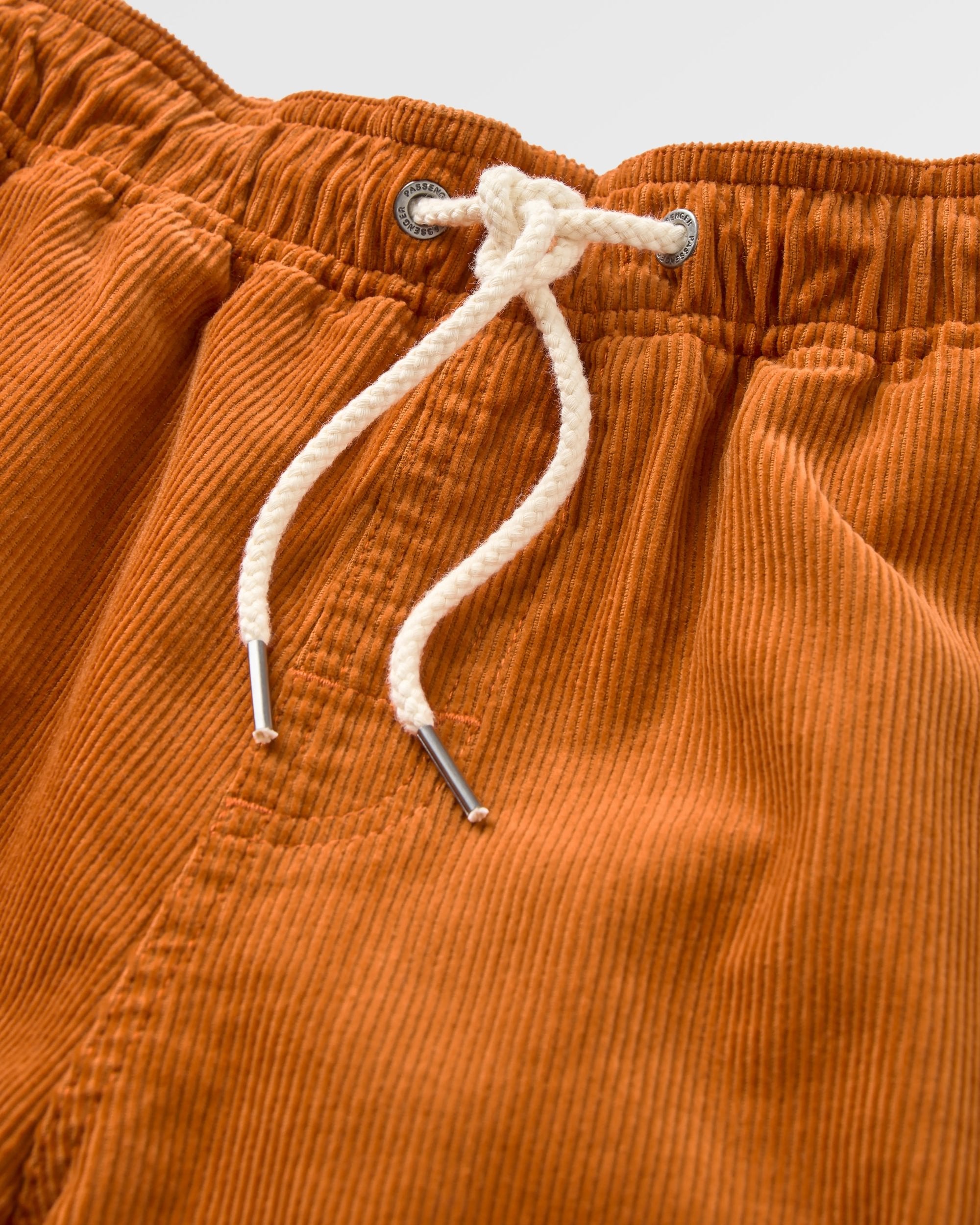 Drifter Cord Short - Sunset Orange - Flatlay