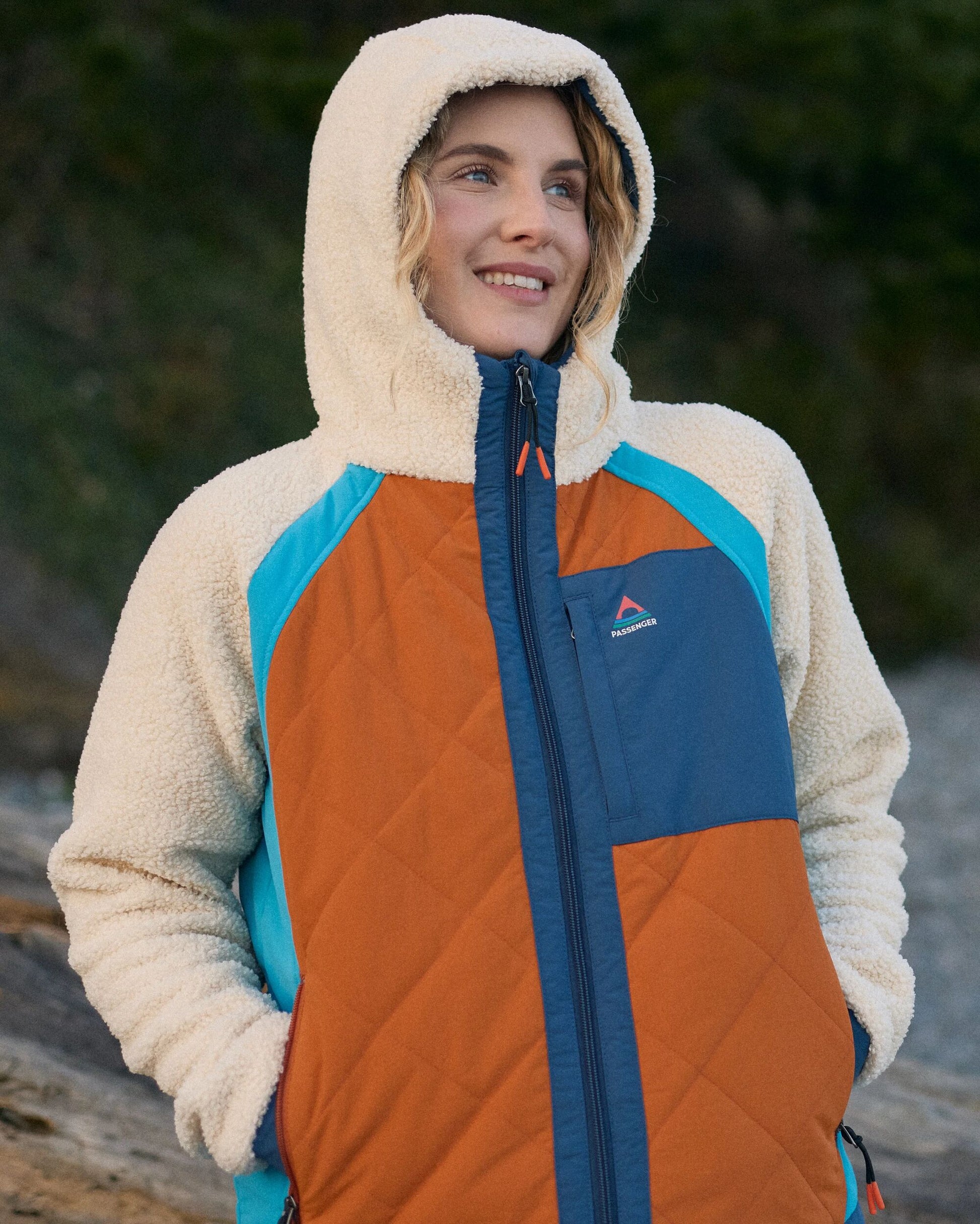 Lara Quilted Jacket - Oat/Sunset Orange - Lifestyle