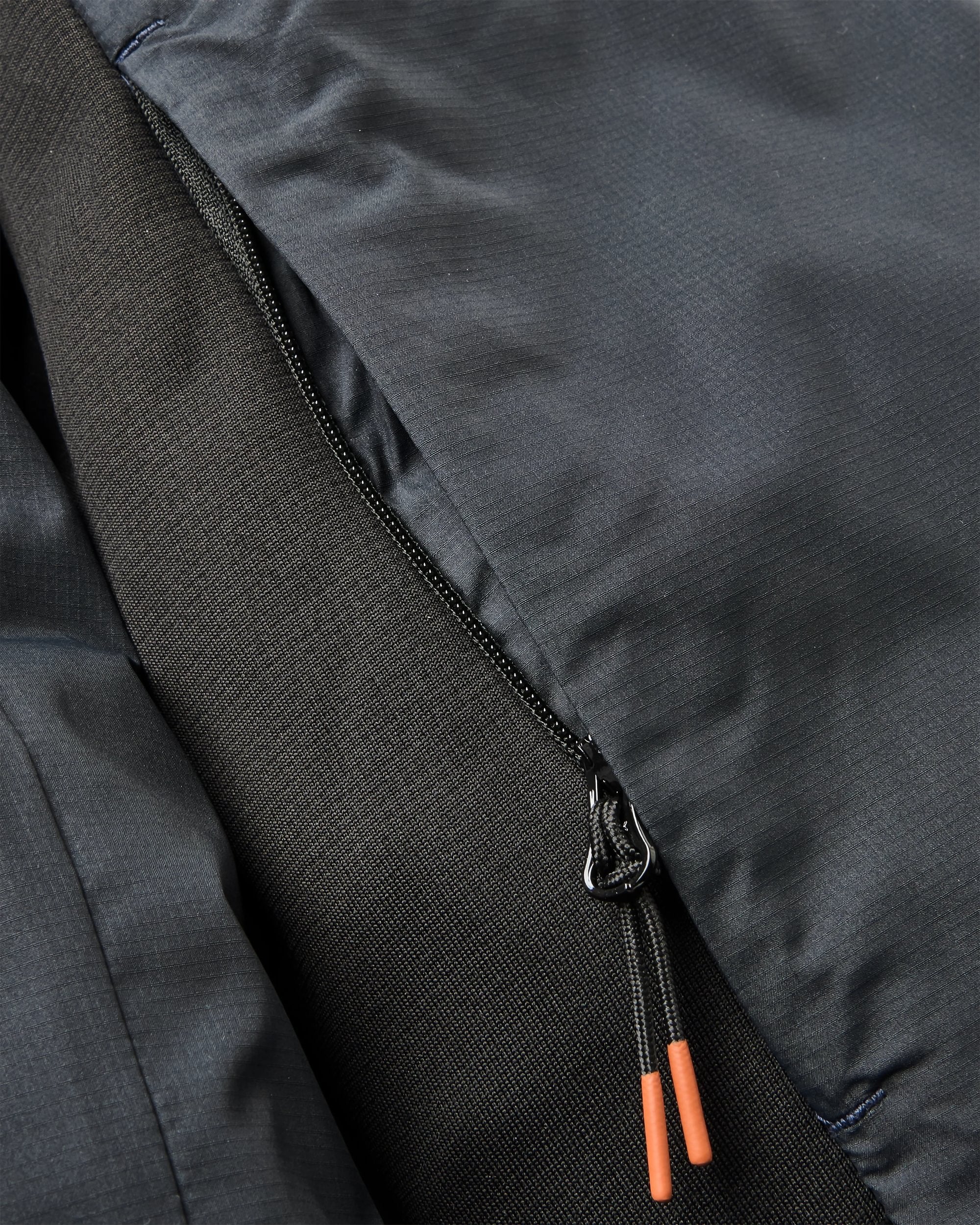 Shasta Lightweight Thermore® Insulated Jacket - Black - Flatlay