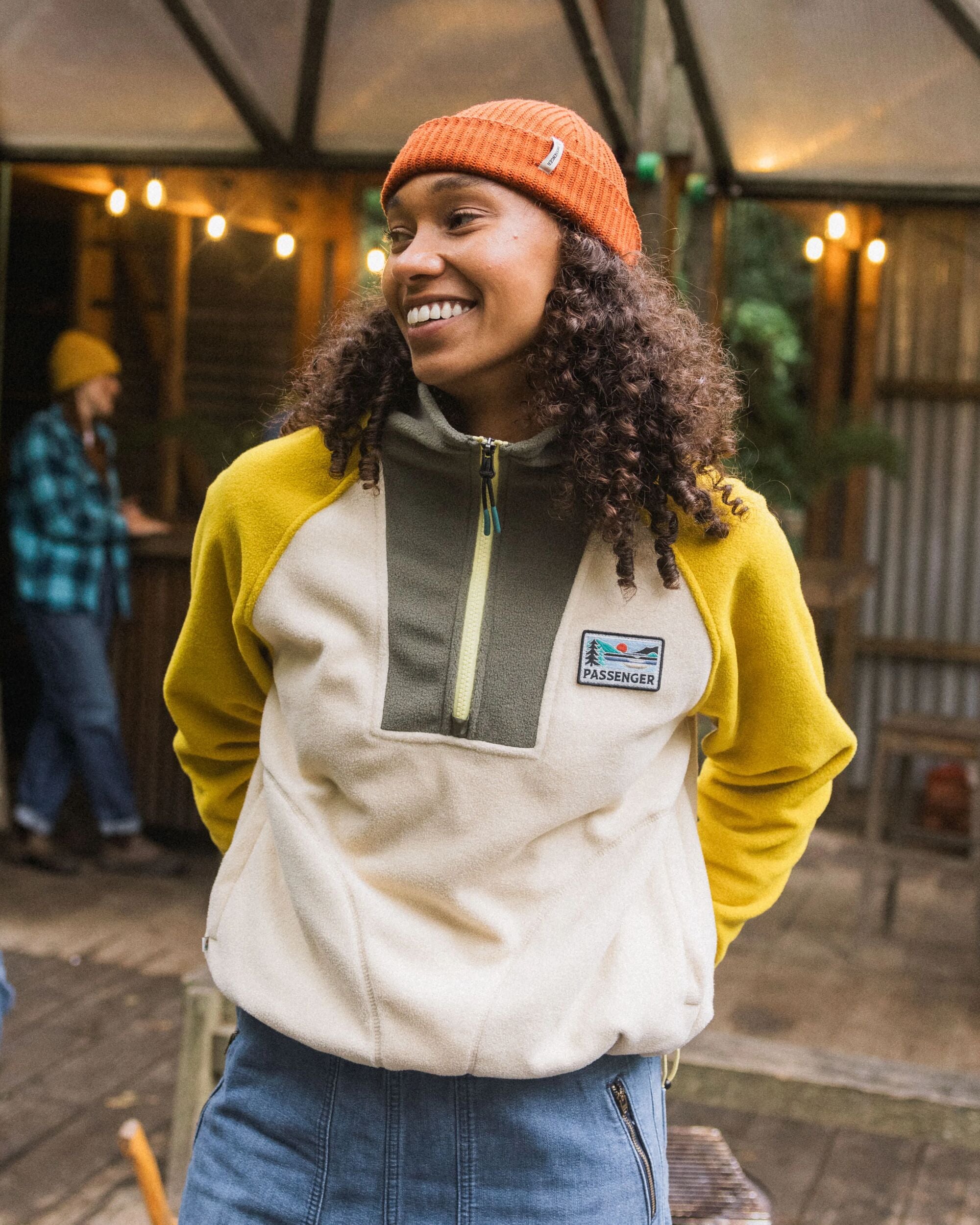 Jazz Polar Fleece - Oat - Lifestyle