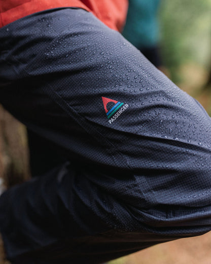 Viento Recycled Windshell Trouser - Charcoal - Lifestyle