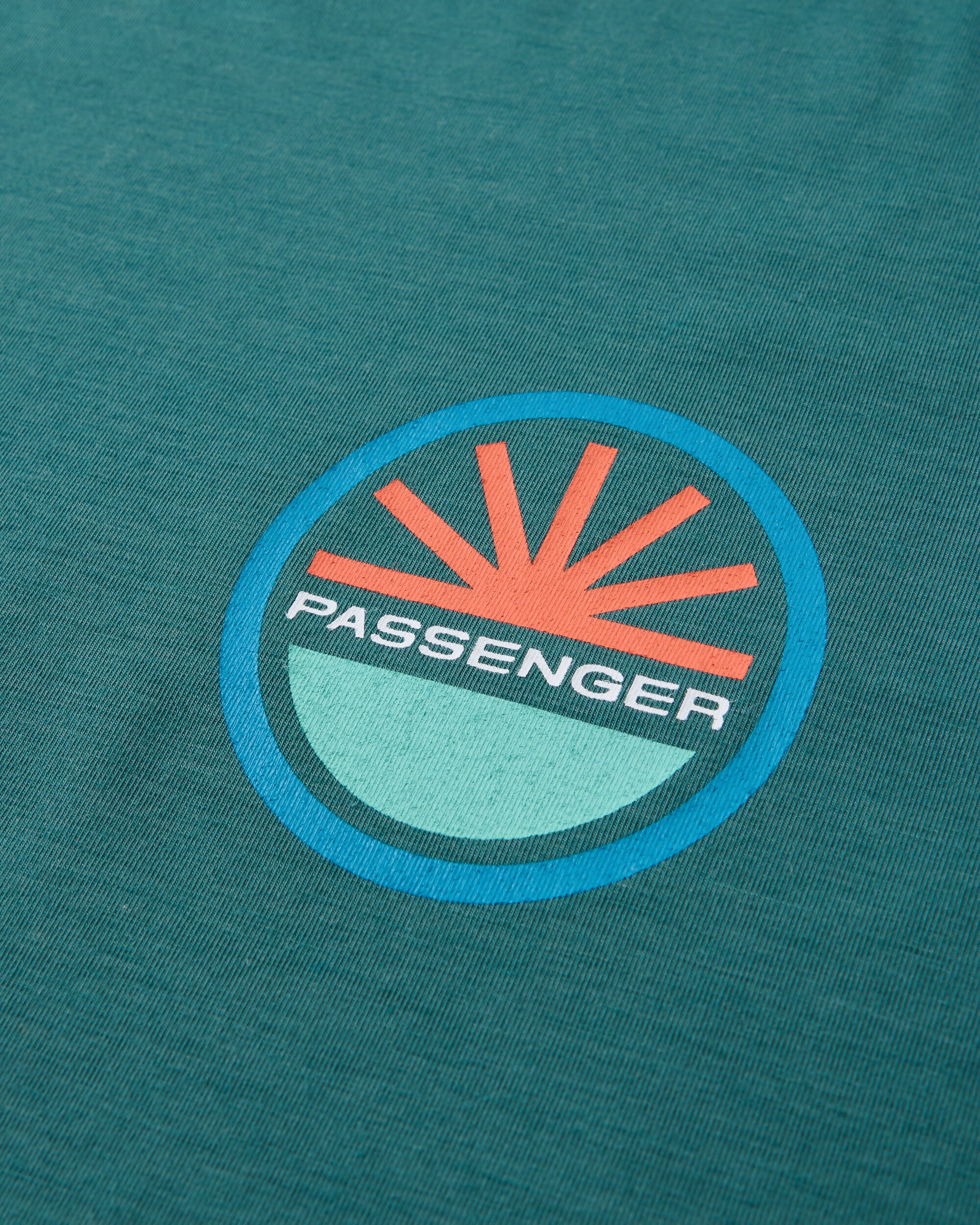 Chase The Light Drirelease® Active LS T-Shirt - Deep Ocean - Flatlay