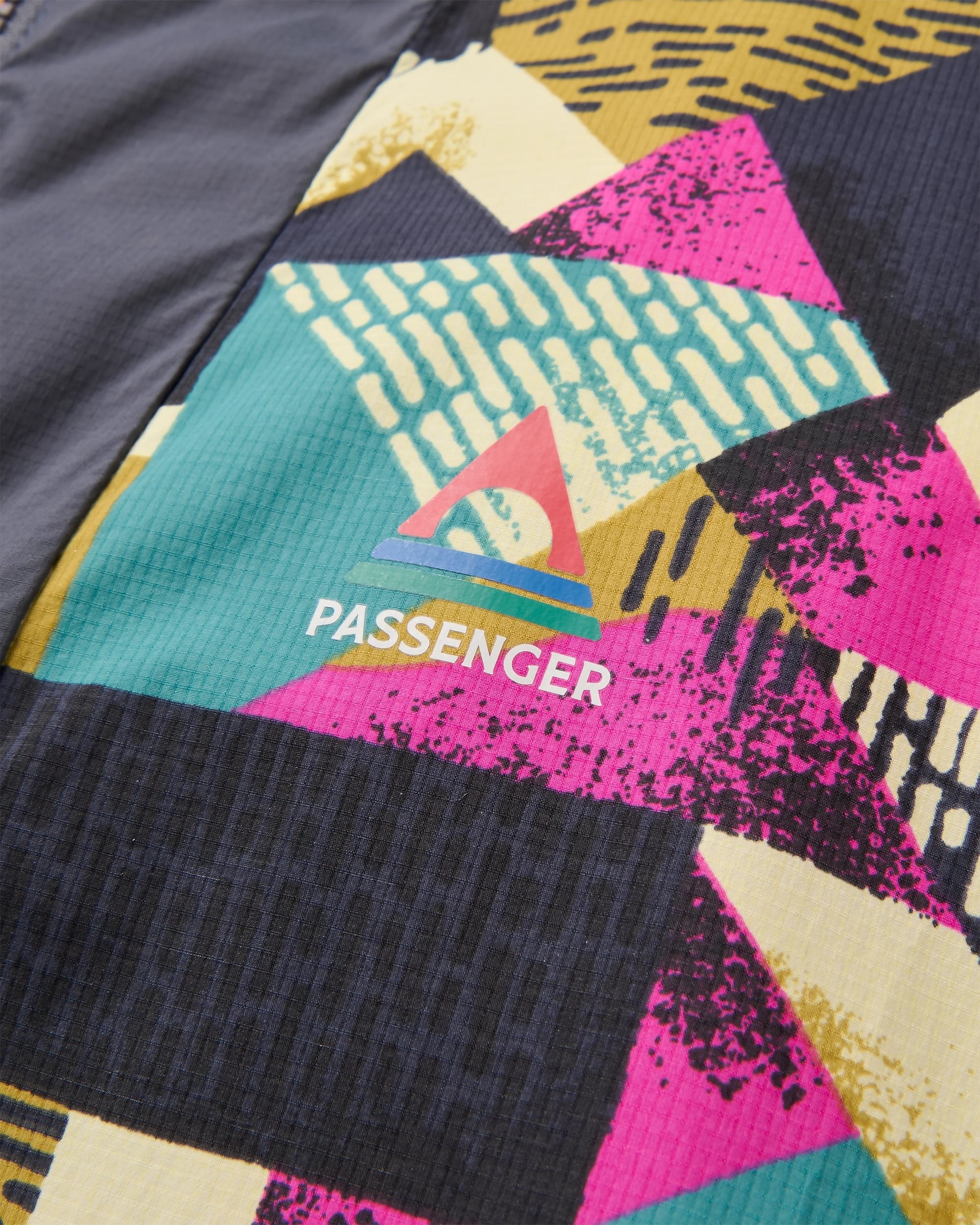 Viento Windshell Jacket - Mosaic Mountain Charcoal - Flatlay