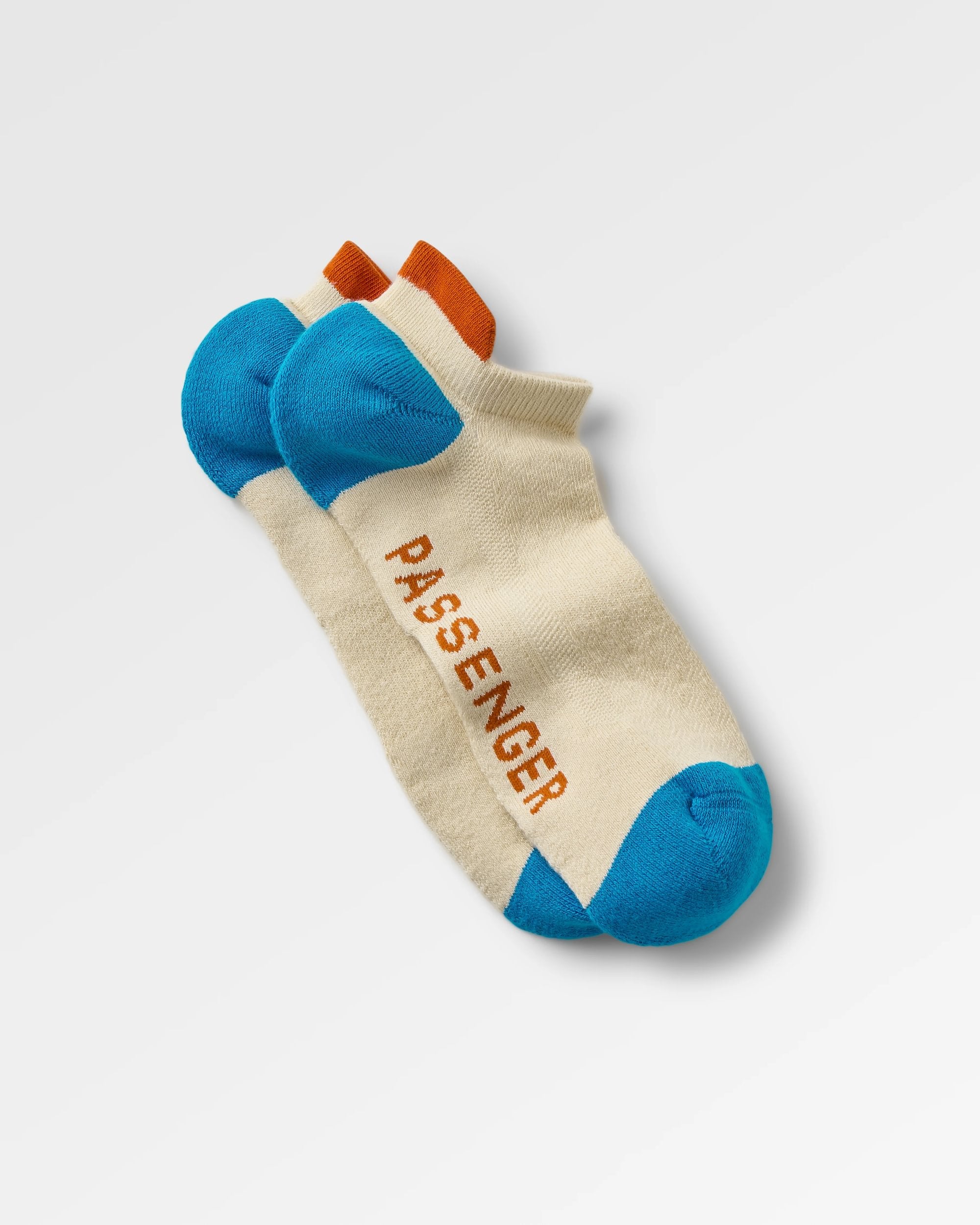Classic Roamer Trainer Socks - Birch - Flatlay