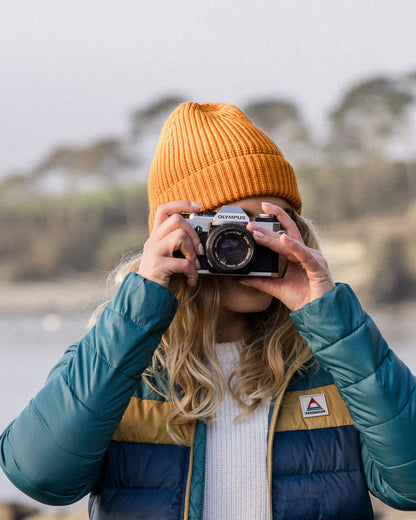 Compass Recycled Beanie - Sunrise Orange - Lifestyle - Female