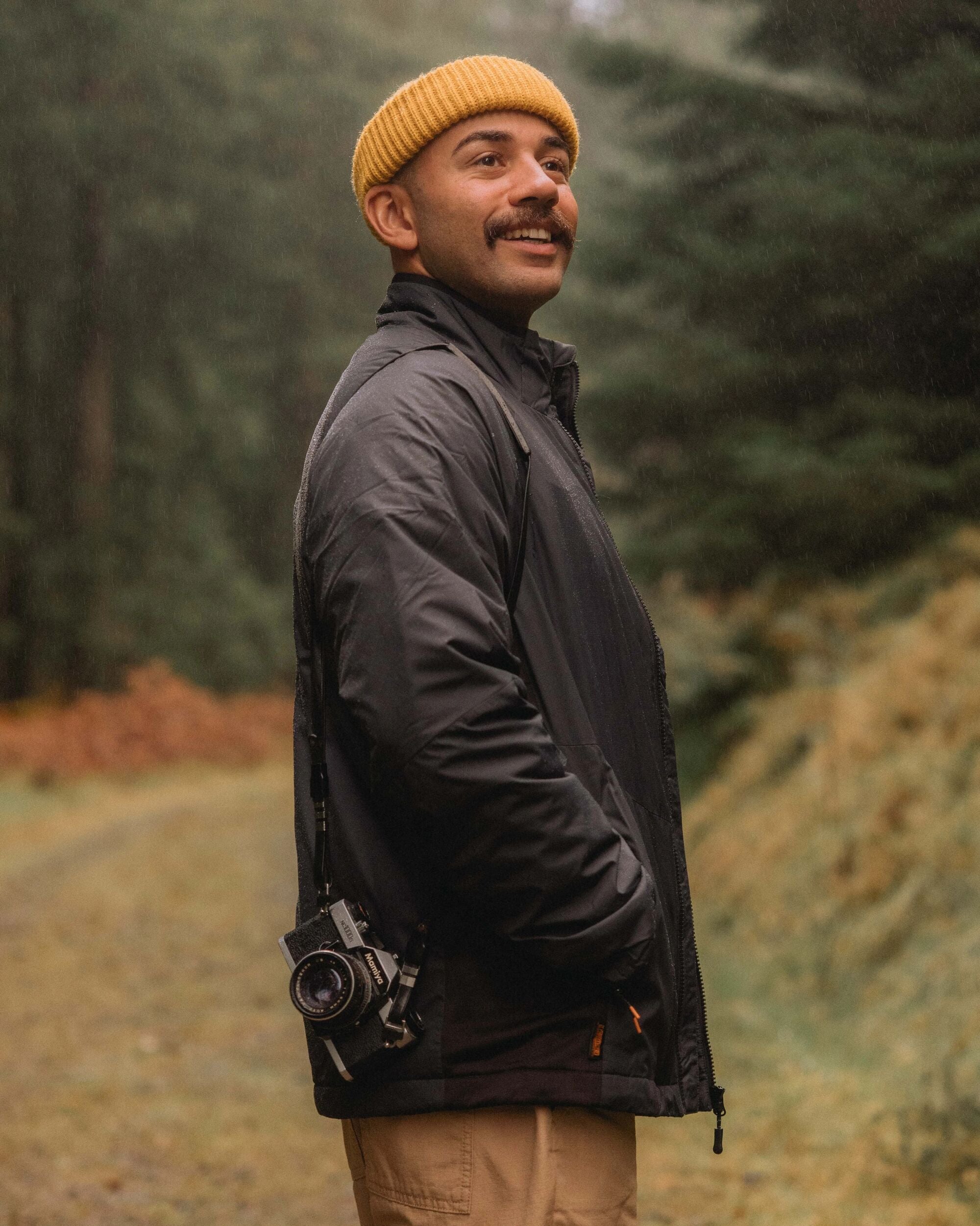 Daybreak Lightweight Recycled Thermore® Hoodless Jacket - Black - Lifestyle