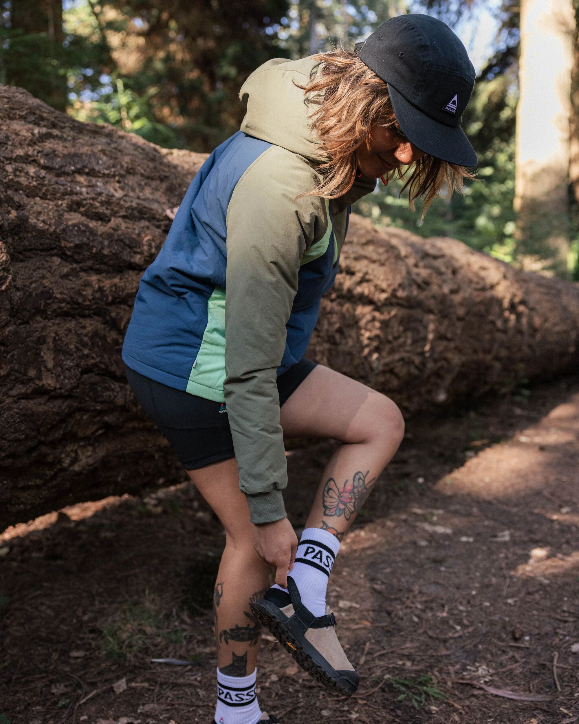 Ocean Insulated Anorak - Dark Denim/ Dusty Olive - Lifestyle