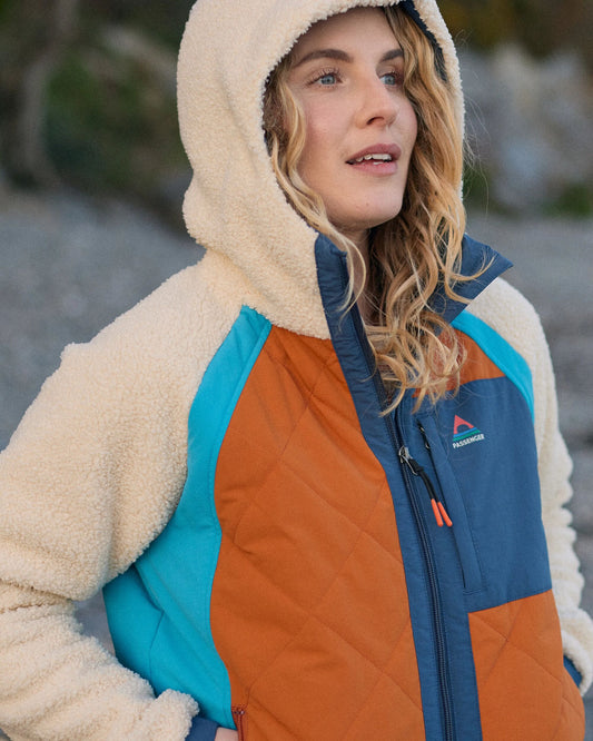 Lara Quilted Jacket - Oat/Sunset Orange - Lifestyle
