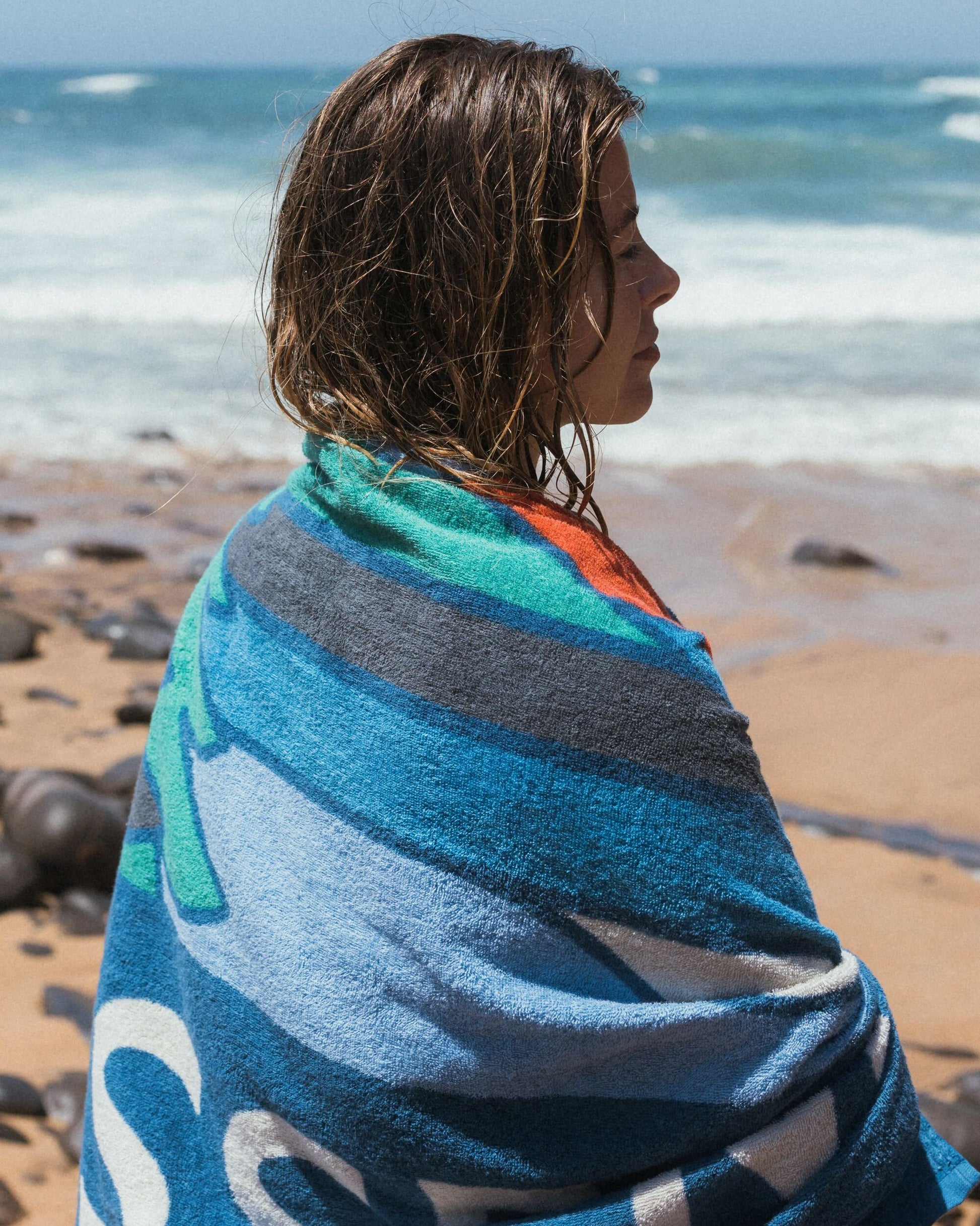 Womens_Tideline Organic Cotton Beach Towel - Dark Denim - Lifestyle
