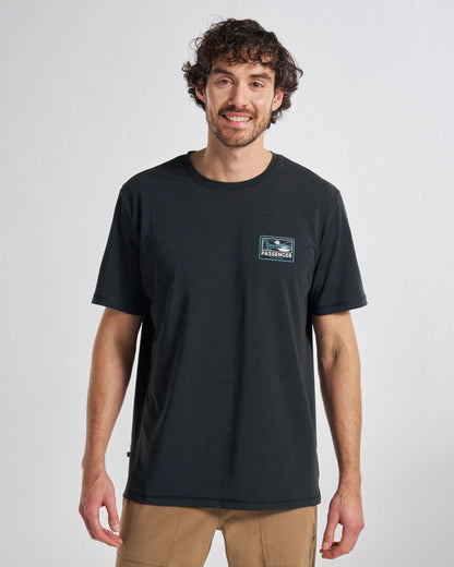 Roamer Men's Recycled Active T-Shirt - Black - Studio Model