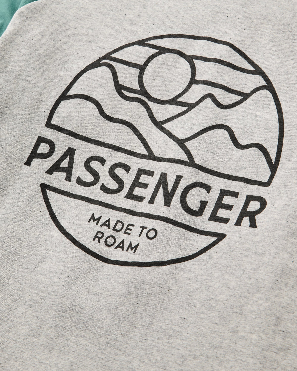 Laidback Relaxed Fit LS T-Shirt Raglan - Grey Marl - Flatlay