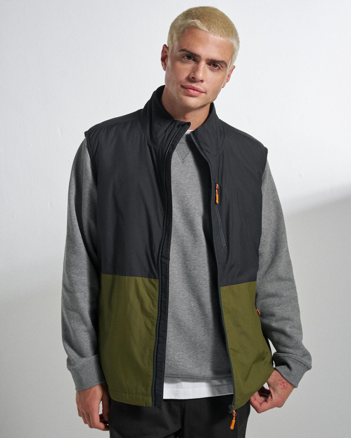 Daybreak Lightweight Thermore® Insulated Vest - Faded Black/Khaki - Studio Model