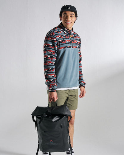 Set Off Polartec® 1/4 Zip Fleece - Views Storm Grey - Studio Model