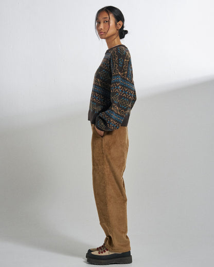Moonbeam Relaxed Fit Knitted Jumper - Espresso - Studio Model