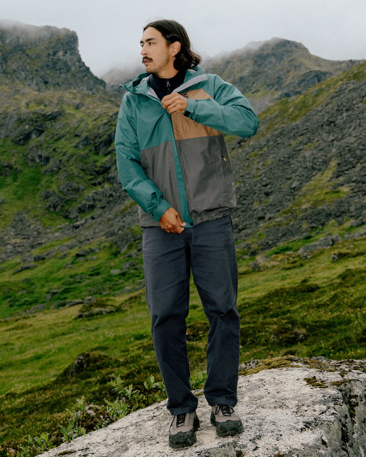 Adventurer Relaxed Fit Trouser - Charcoal - Lifestyle