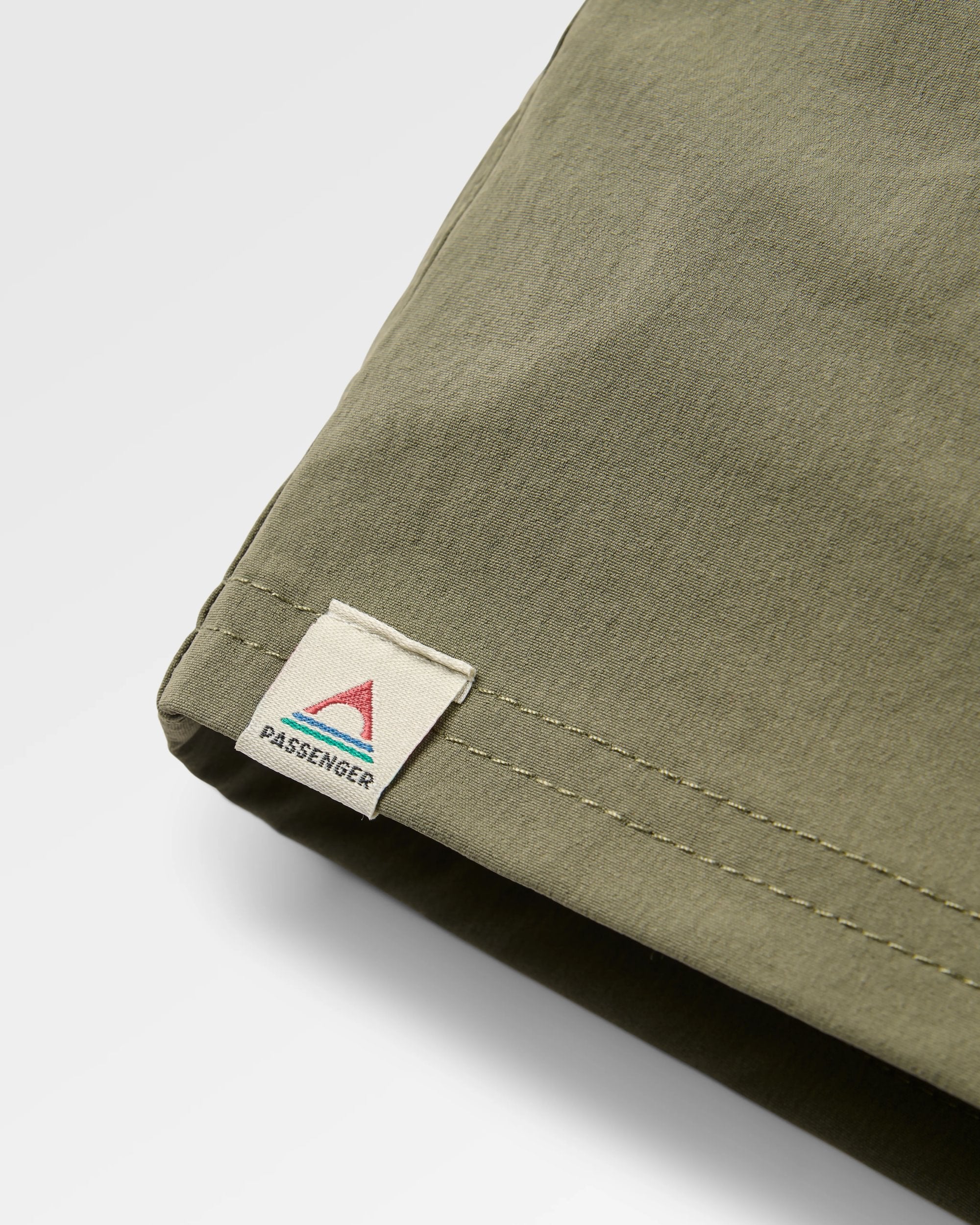 Flaris Longer Line Short - Dusty Olive - Flatlay