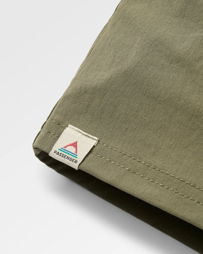 Flaris Longer Line Short - Dusty Olive - Flatlay