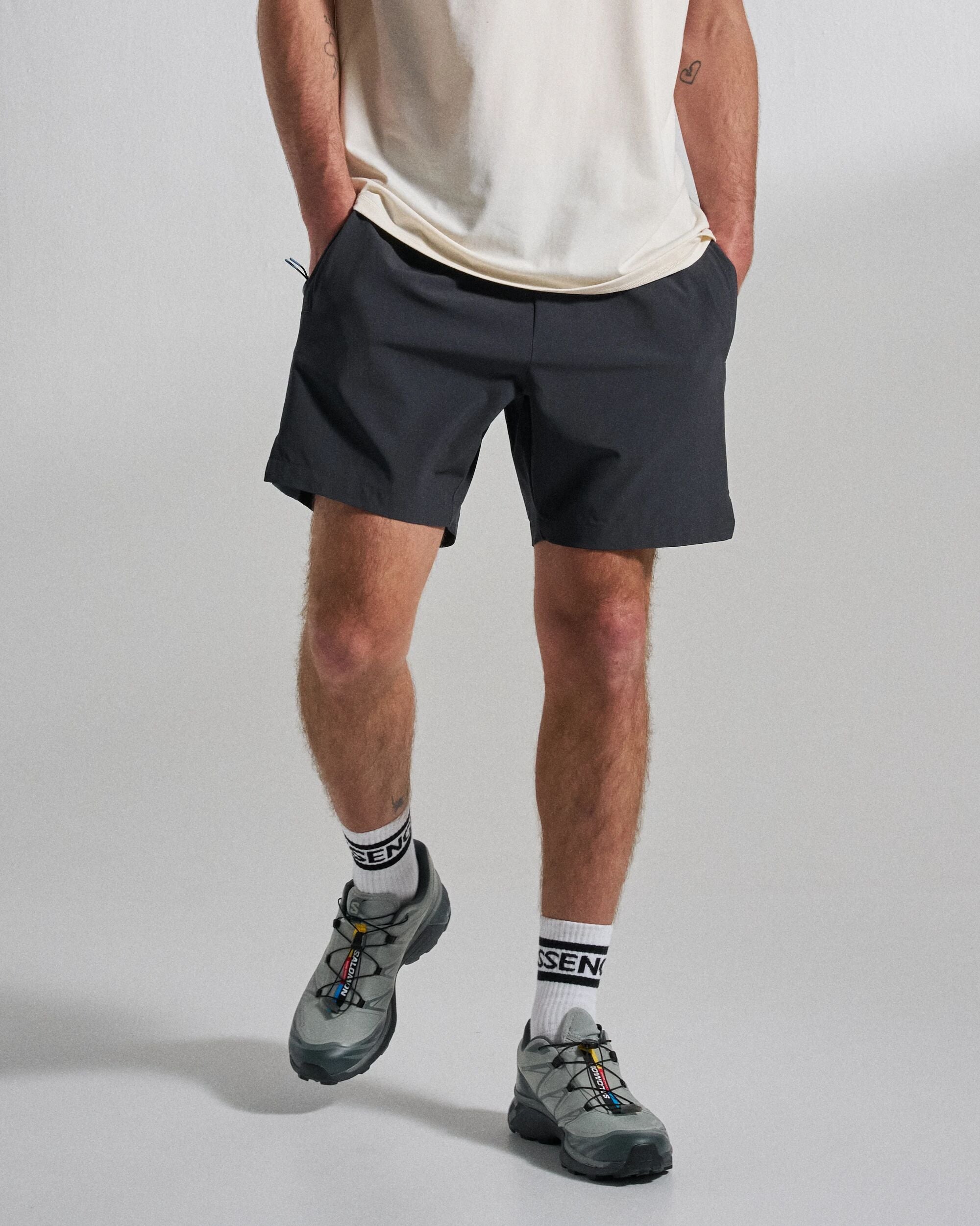 Swift Trail Short 7" - Faded Black - Studio Model